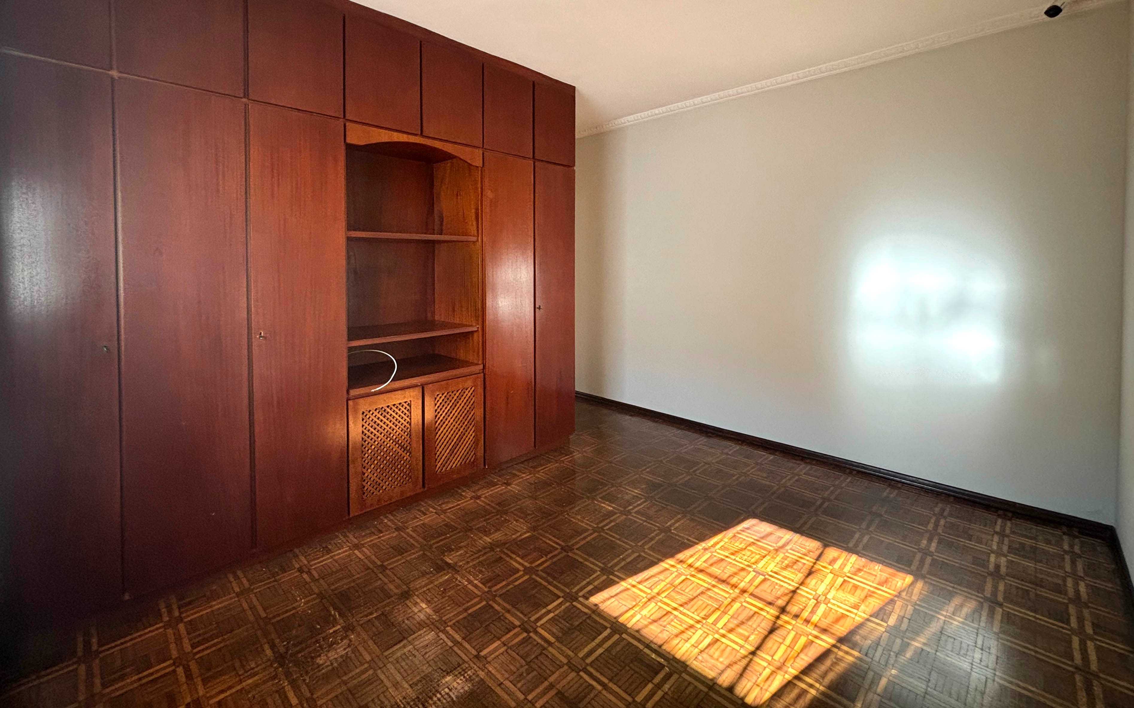 Casa à venda com 3 quartos, 250m² - Foto 27