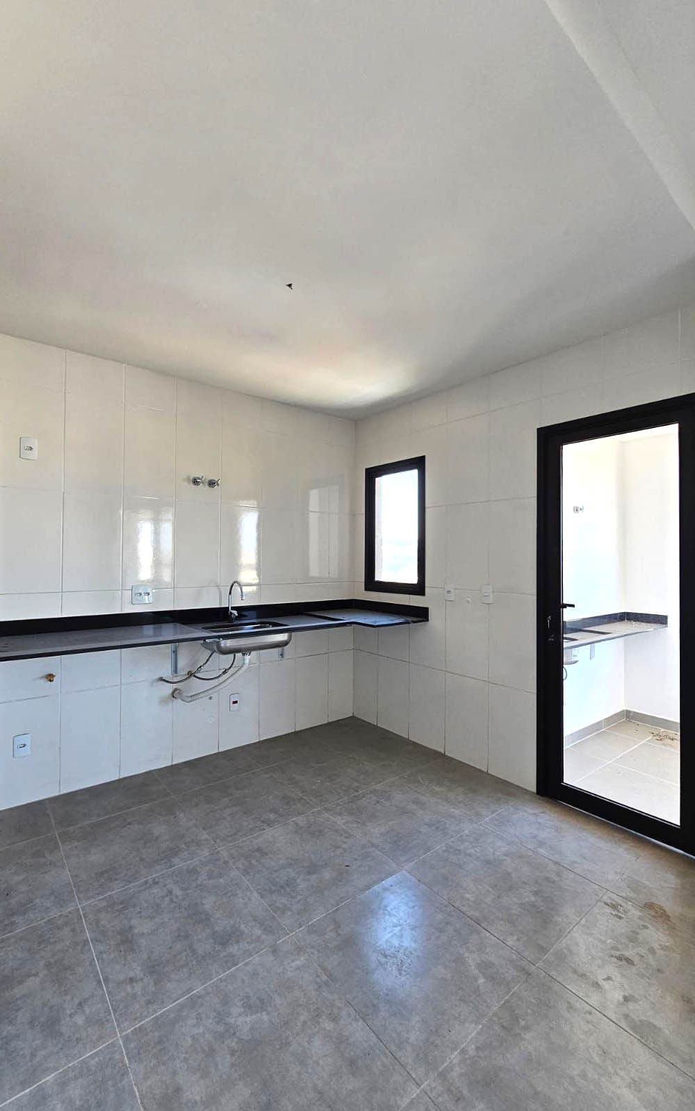 Apartamento à venda com 3 quartos, 141m² - Foto 9