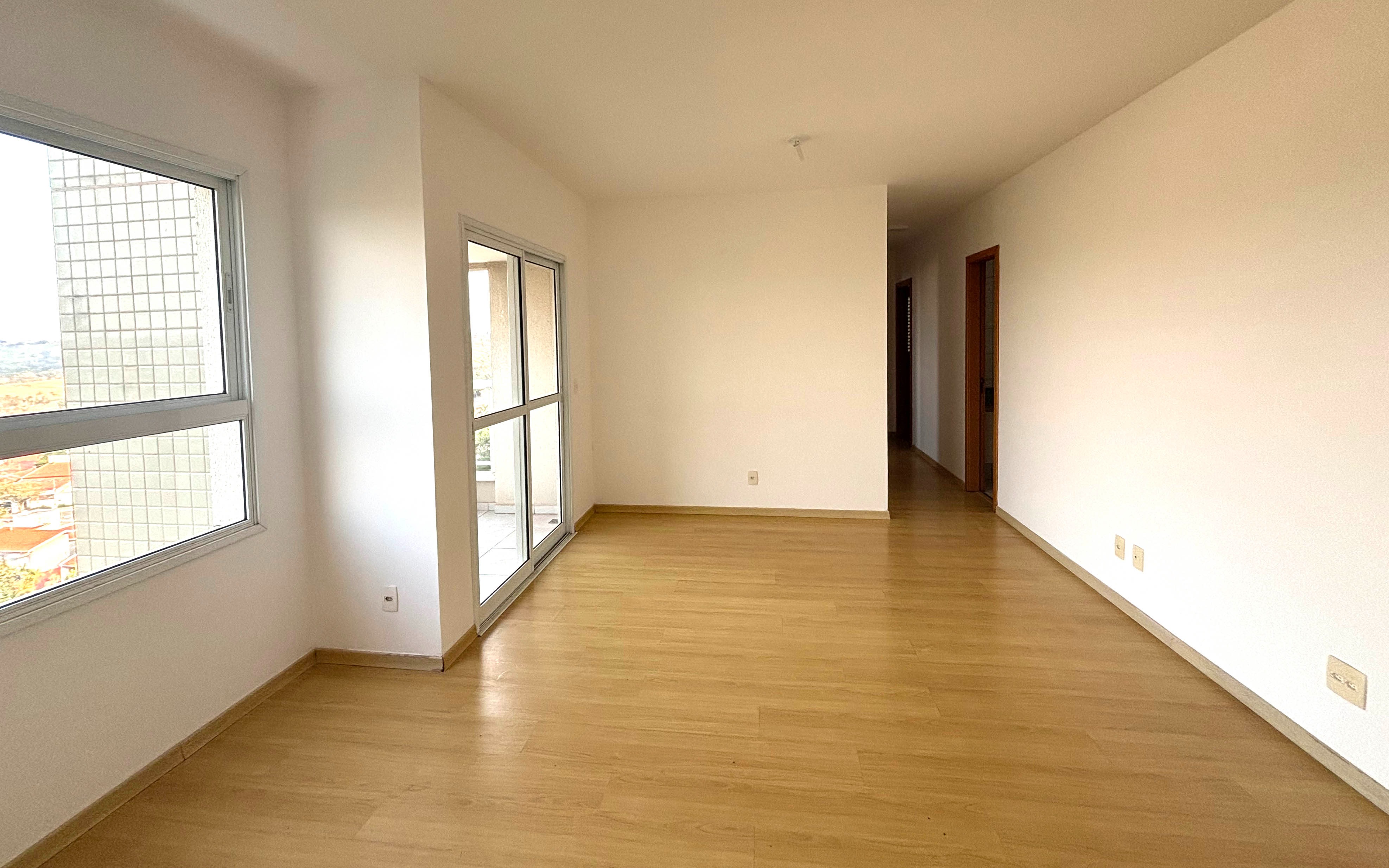 Apartamento à venda com 3 quartos, 81m² - Foto 3