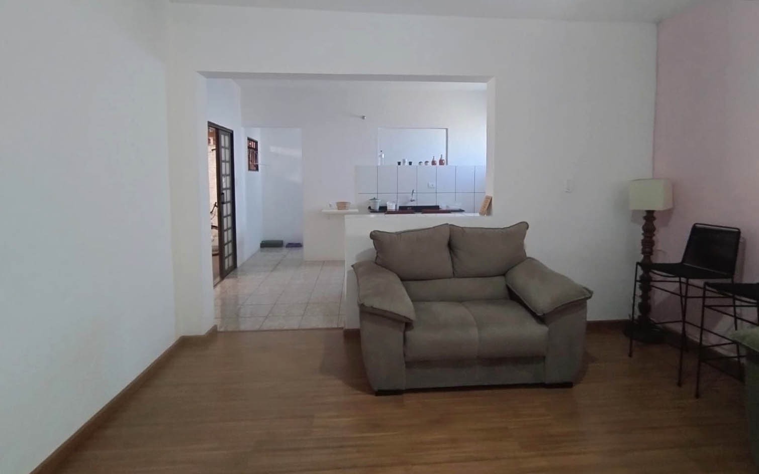 Casa à venda com 3 quartos, 195m² - Foto 4