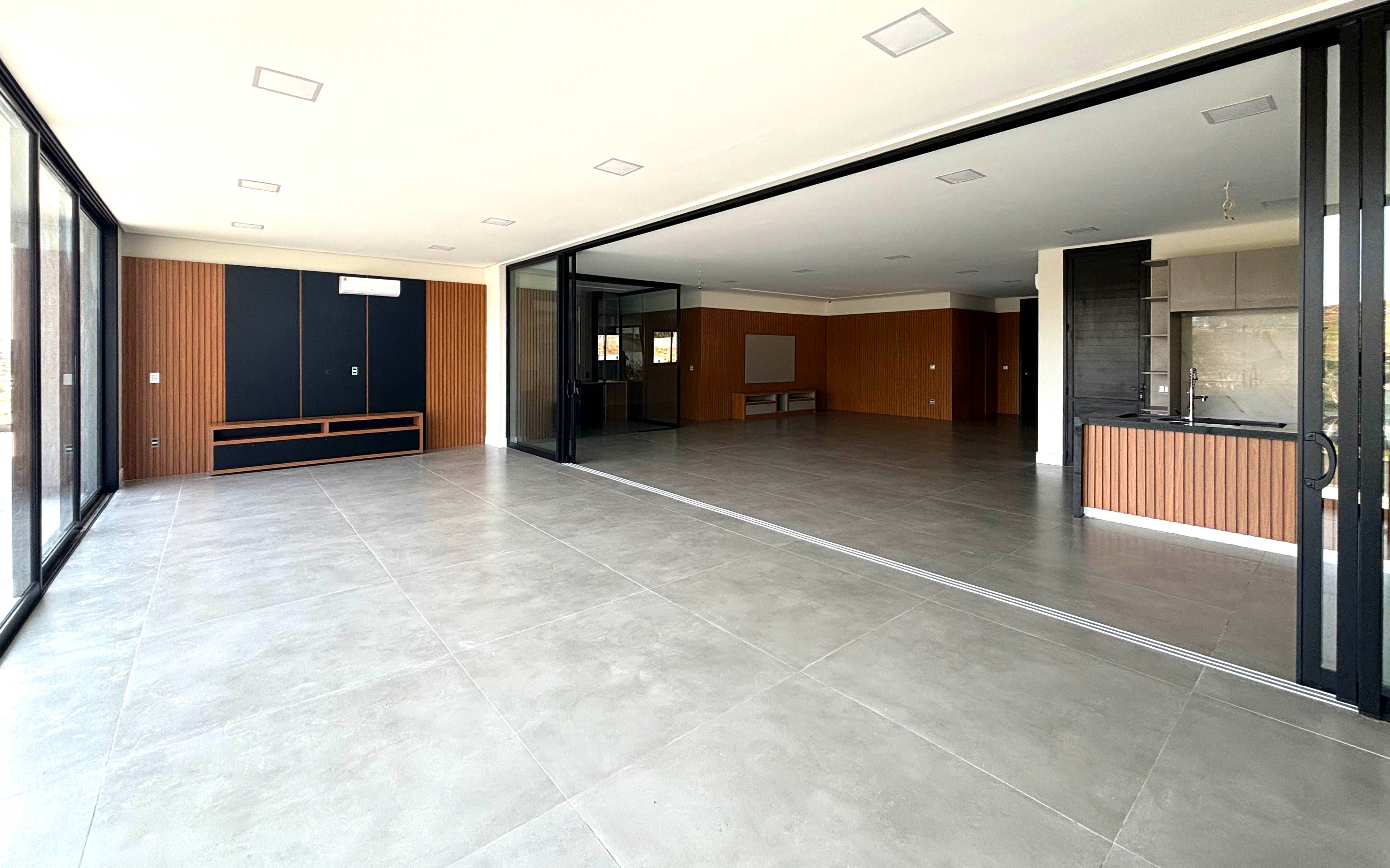 Casa de Condomínio para alugar com 4 quartos, 1130m² - Foto 14