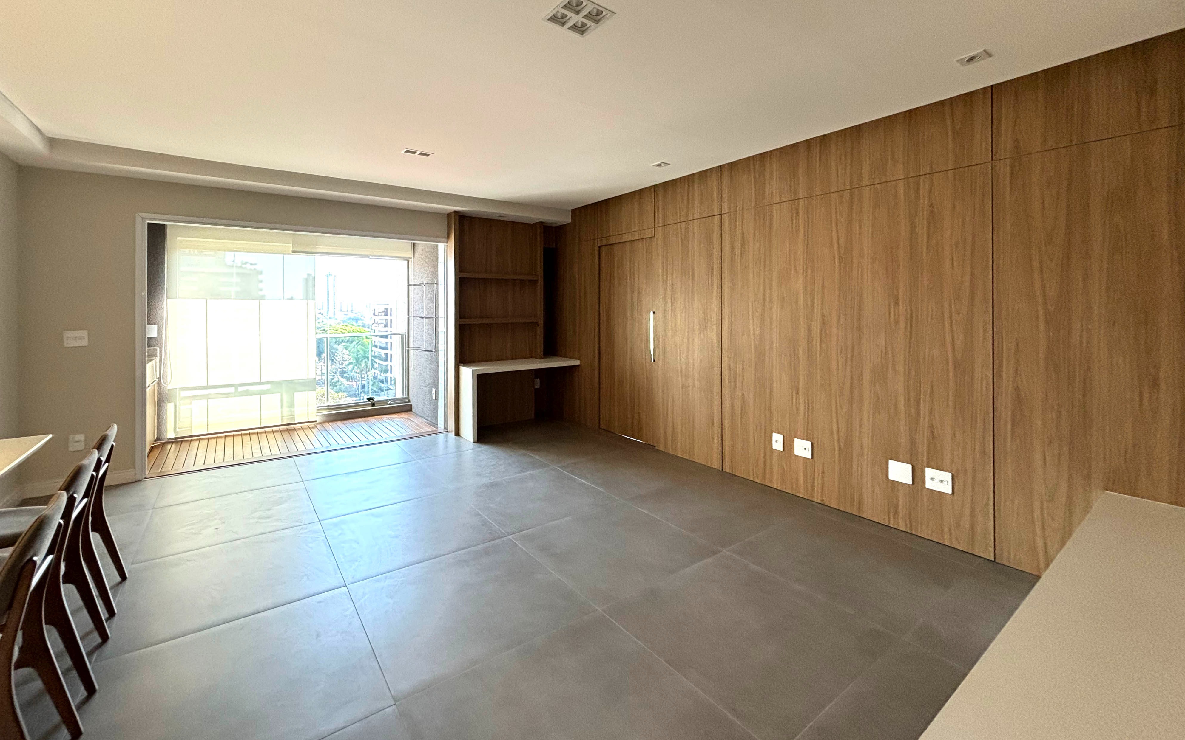 Apartamento para alugar com 2 quartos, 92m² - Foto 2