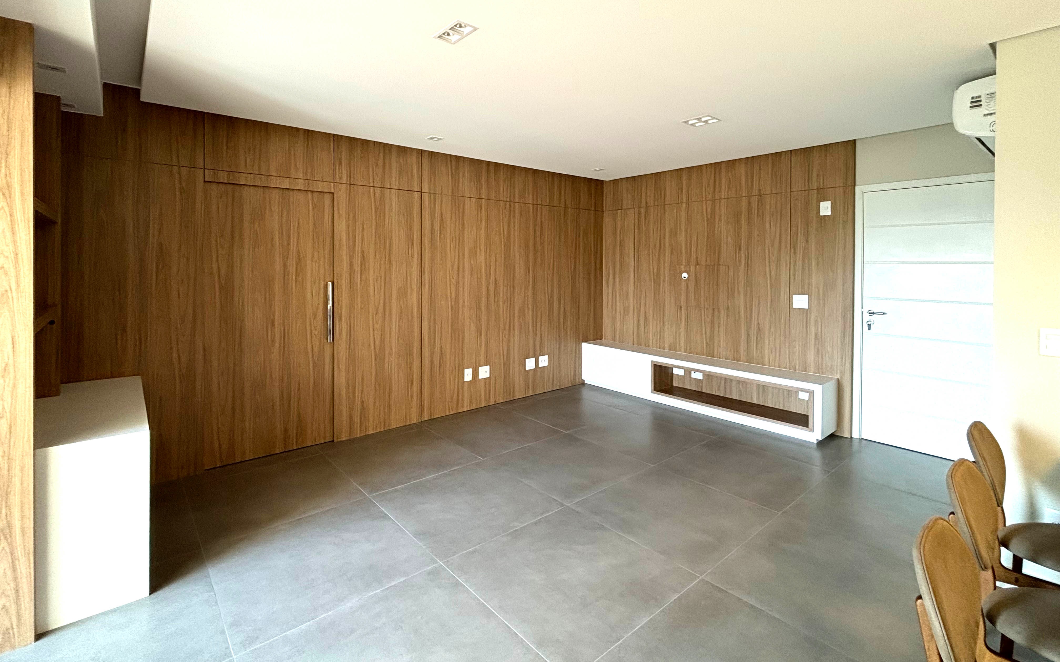 Apartamento para alugar com 2 quartos, 92m² - Foto 6