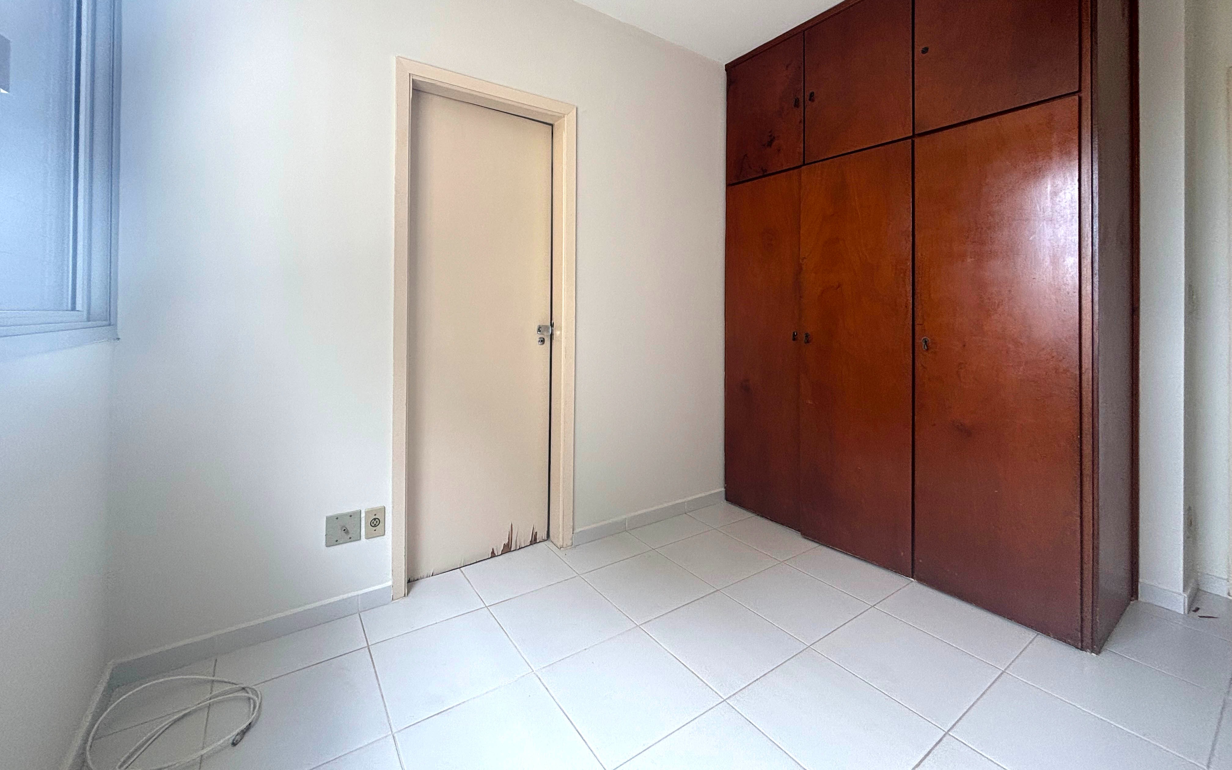 Apartamento para alugar com 2 quartos, 75m² - Foto 13