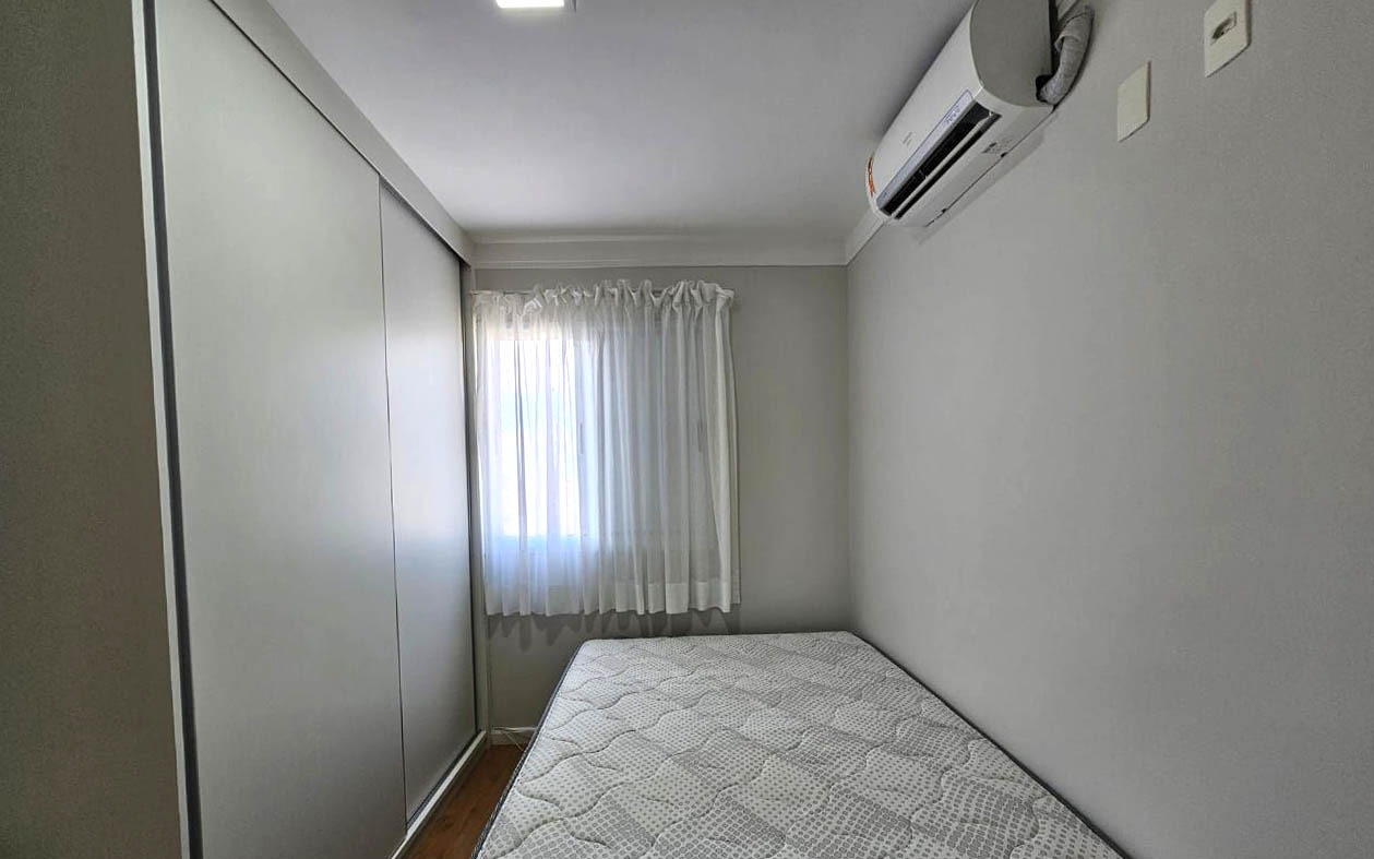 Apartamento para alugar com 3 quartos, 87m² - Foto 14