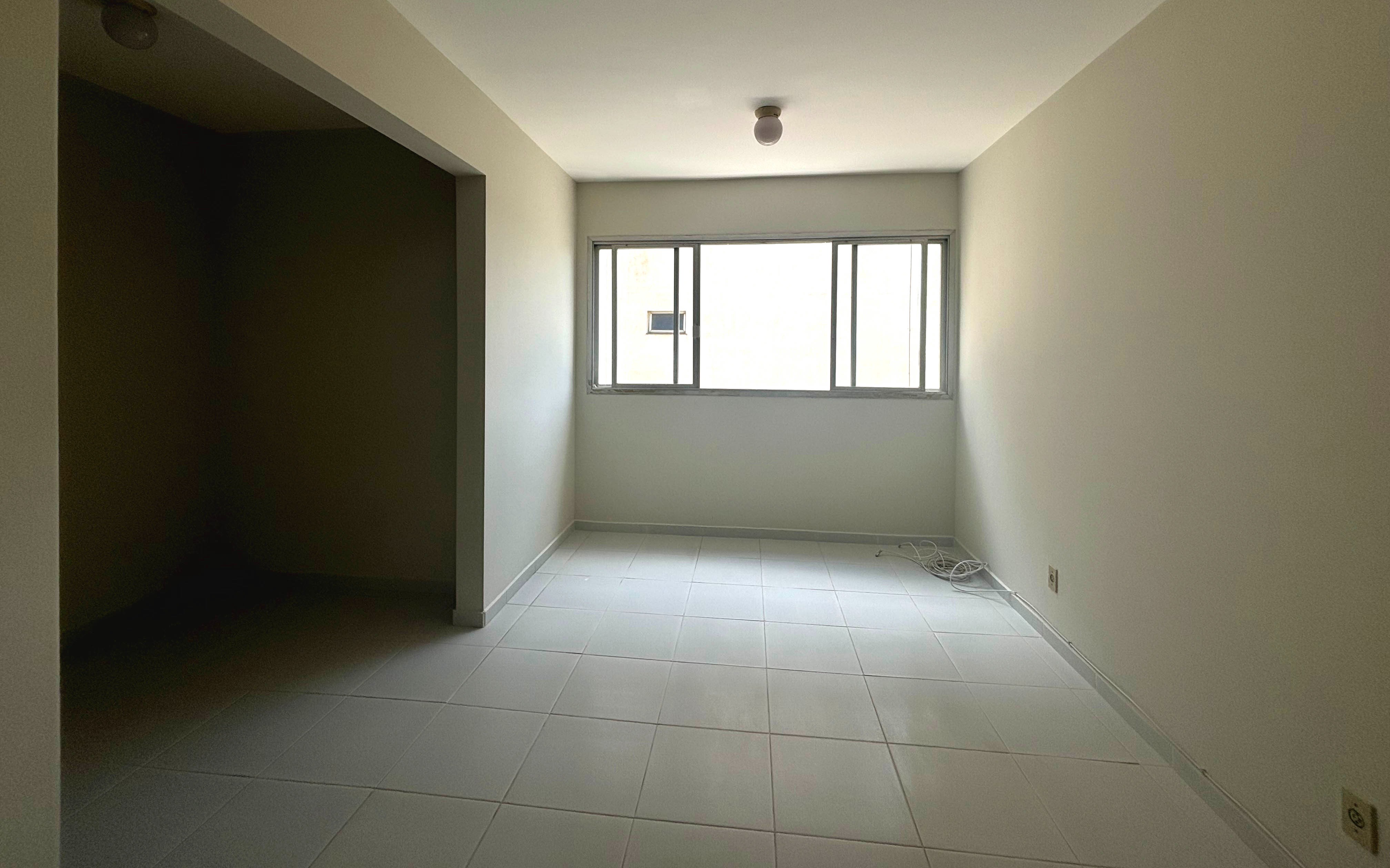 Apartamento para alugar com 2 quartos, 75m² - Foto 2