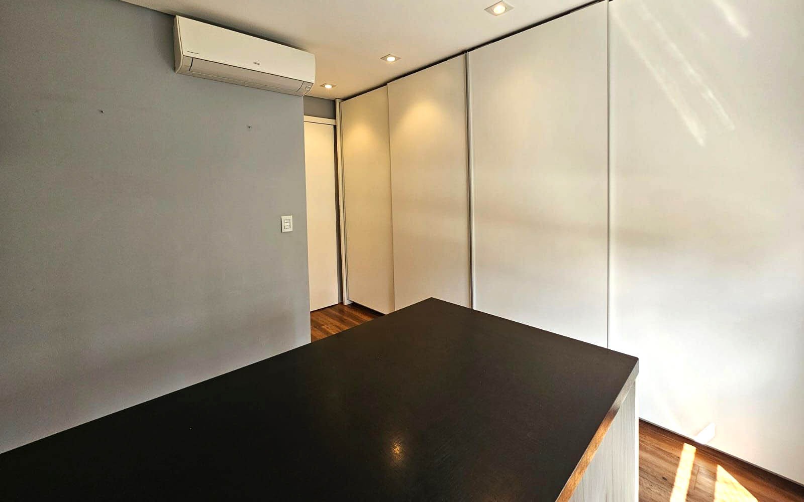 Apartamento à venda com 2 quartos, 105m² - Foto 28