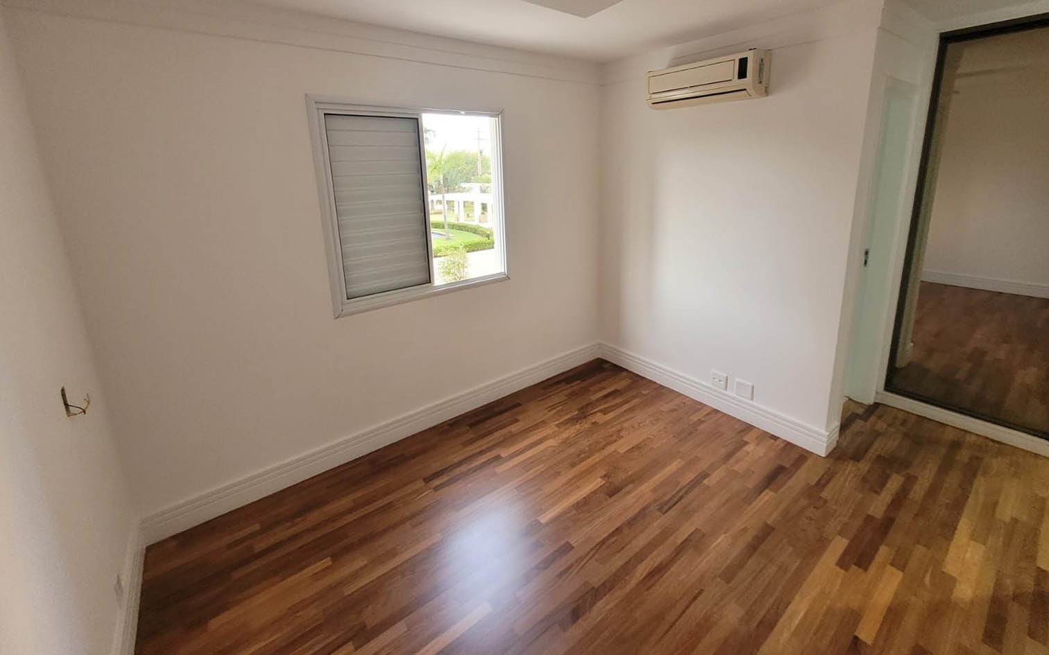 Apartamento para alugar com 3 quartos, 125m² - Foto 16