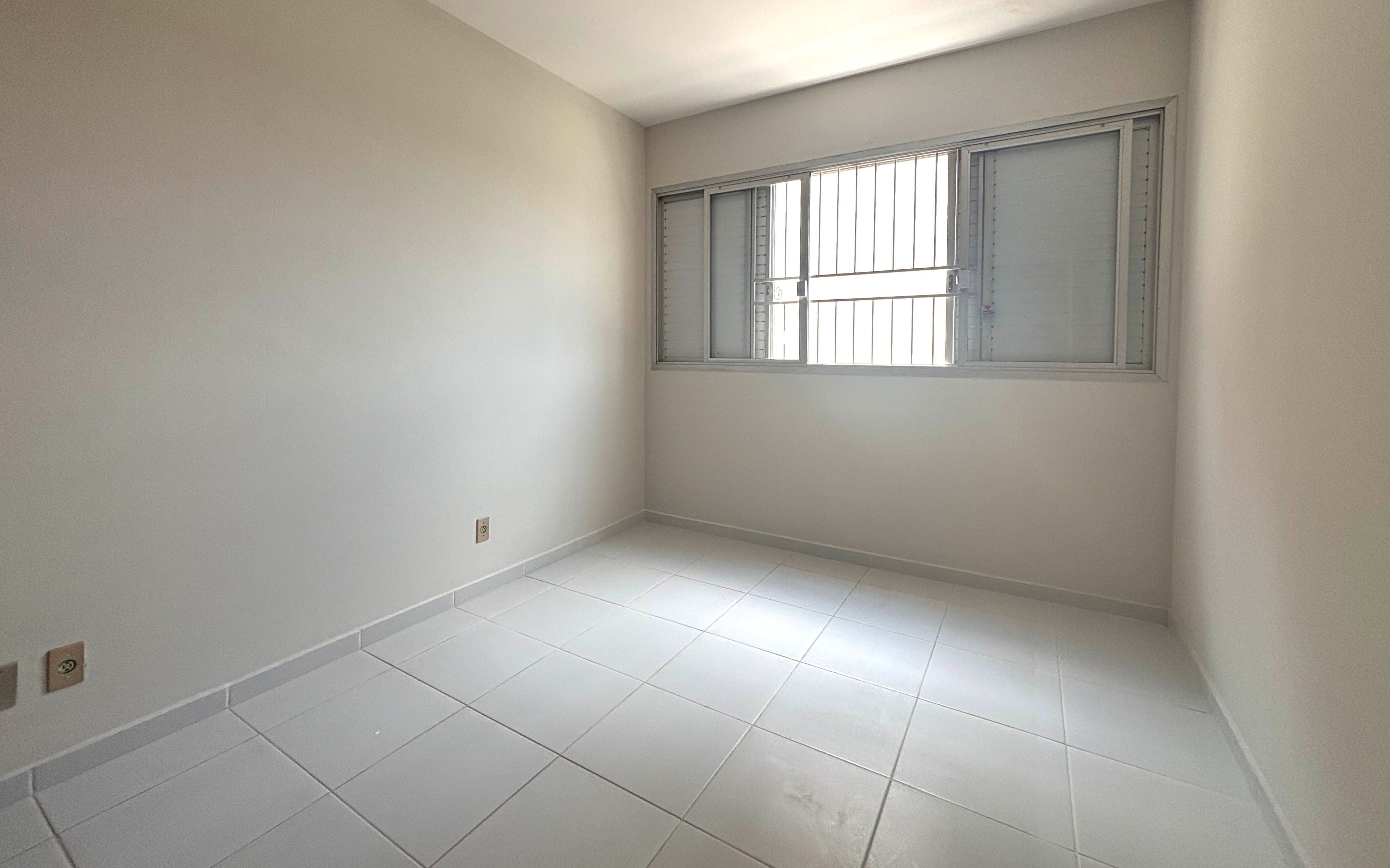 Apartamento para alugar com 2 quartos, 75m² - Foto 8