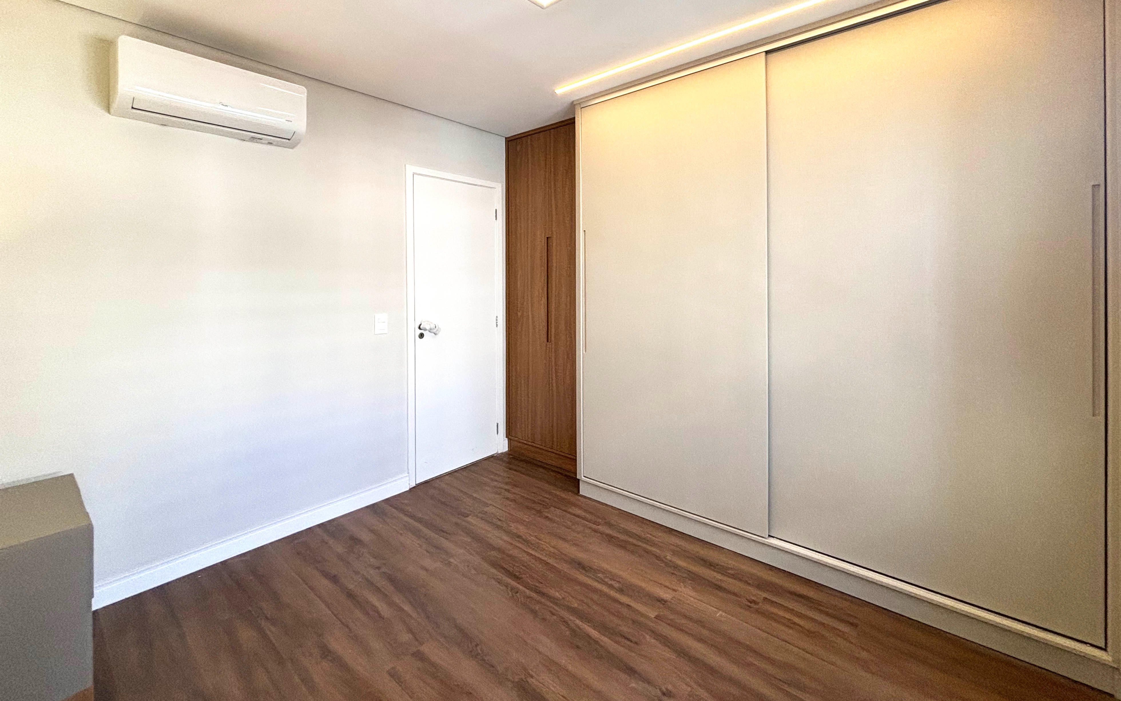 Apartamento para alugar com 1 quarto, 51m² - Foto 22