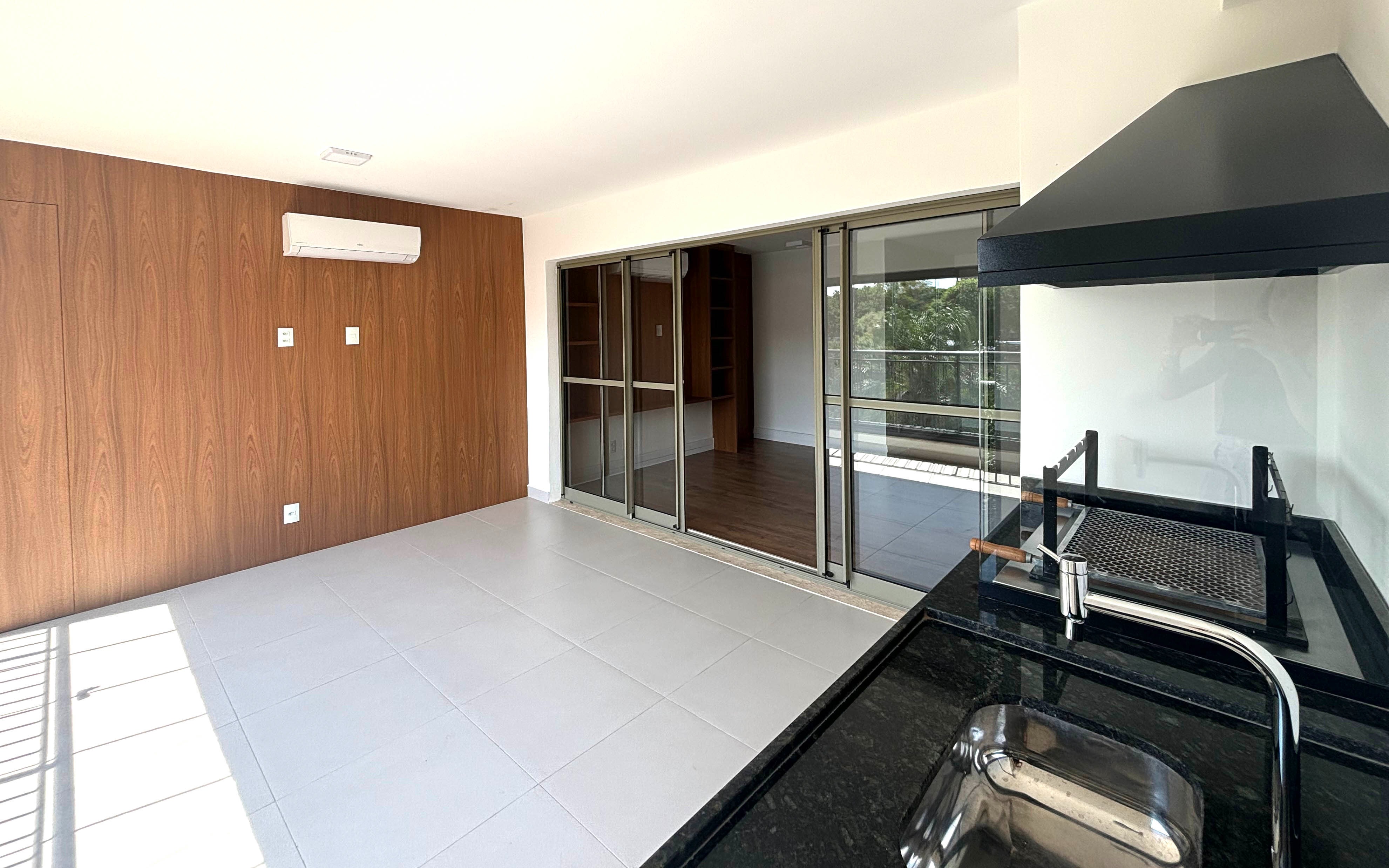 Apartamento à venda e aluguel com 3 quartos, 121m² - Foto 13