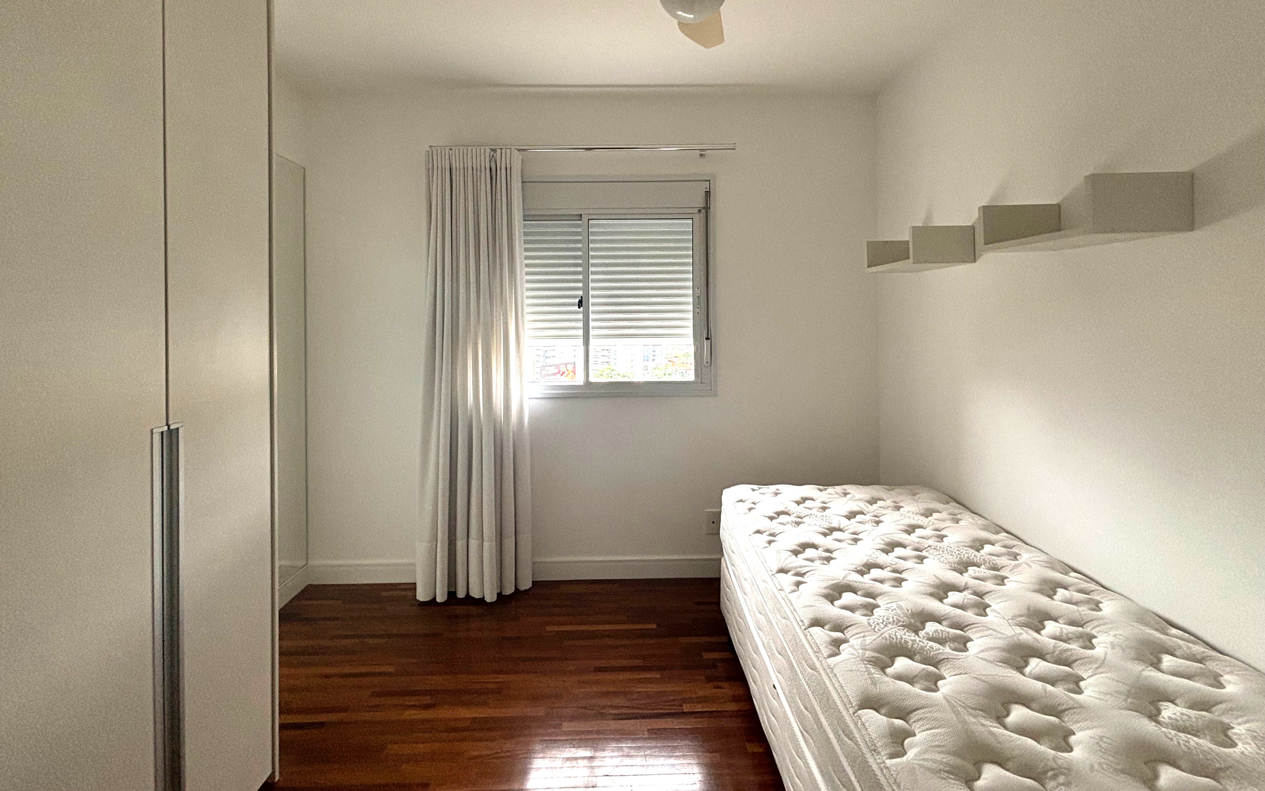 Apartamento para alugar com 3 quartos, 163m² - Foto 17