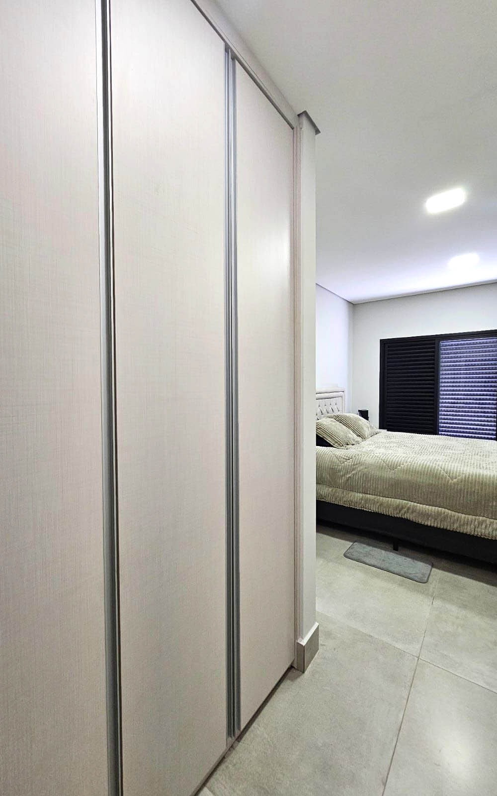 Casa de Condomínio para alugar com 3 quartos, 300m² - Foto 28