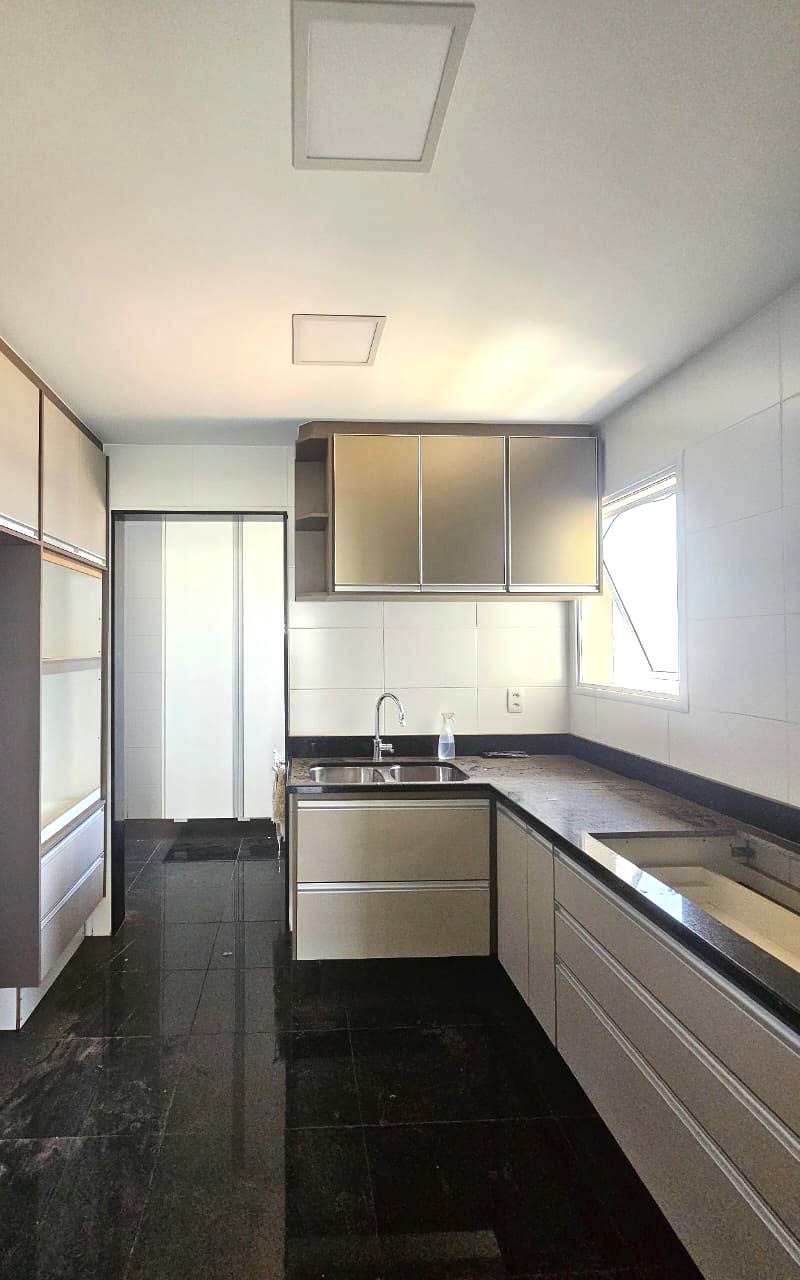 Apartamento para alugar com 3 quartos, 131m² - Foto 7