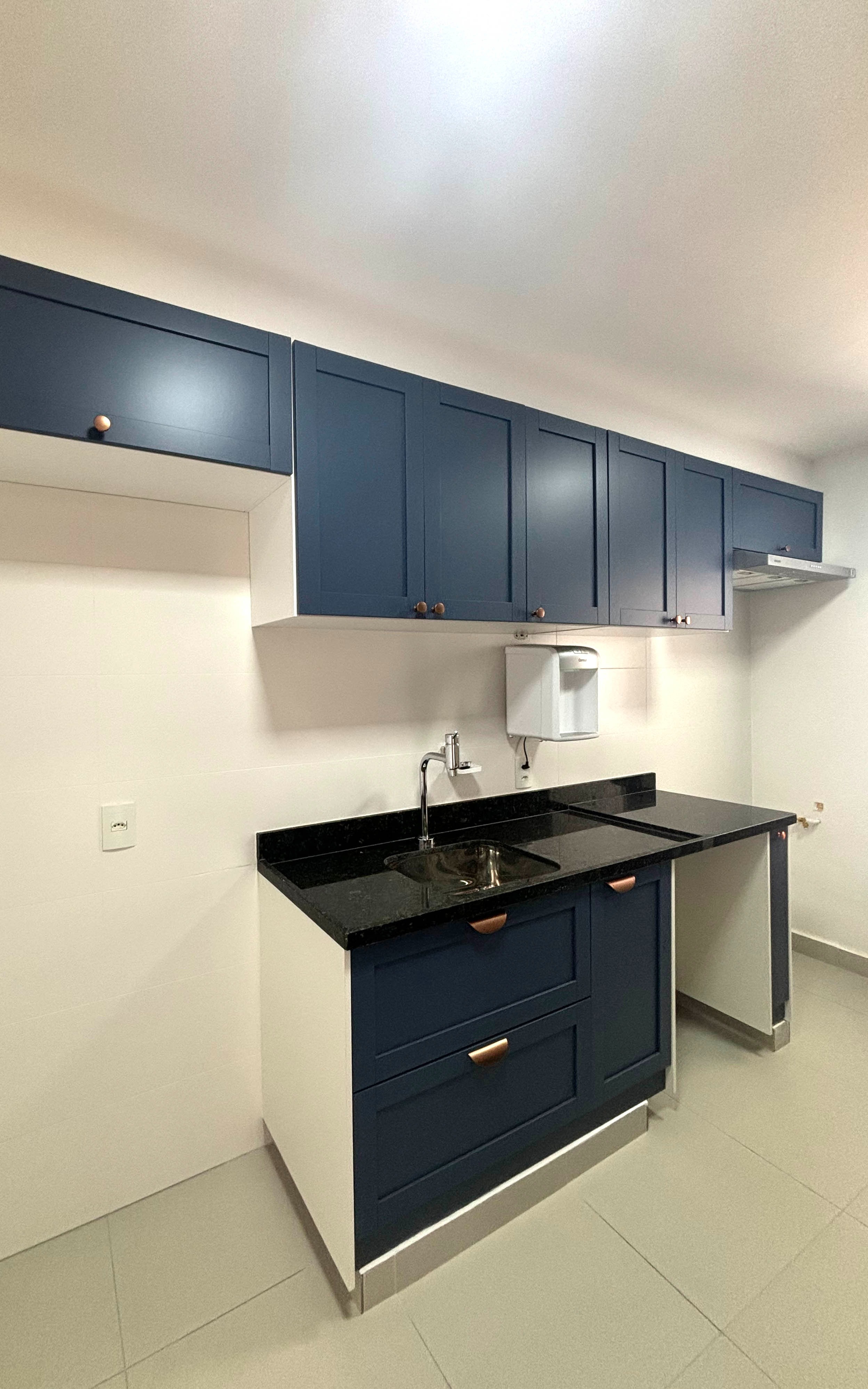 Apartamento à venda e aluguel com 3 quartos, 121m² - Foto 10