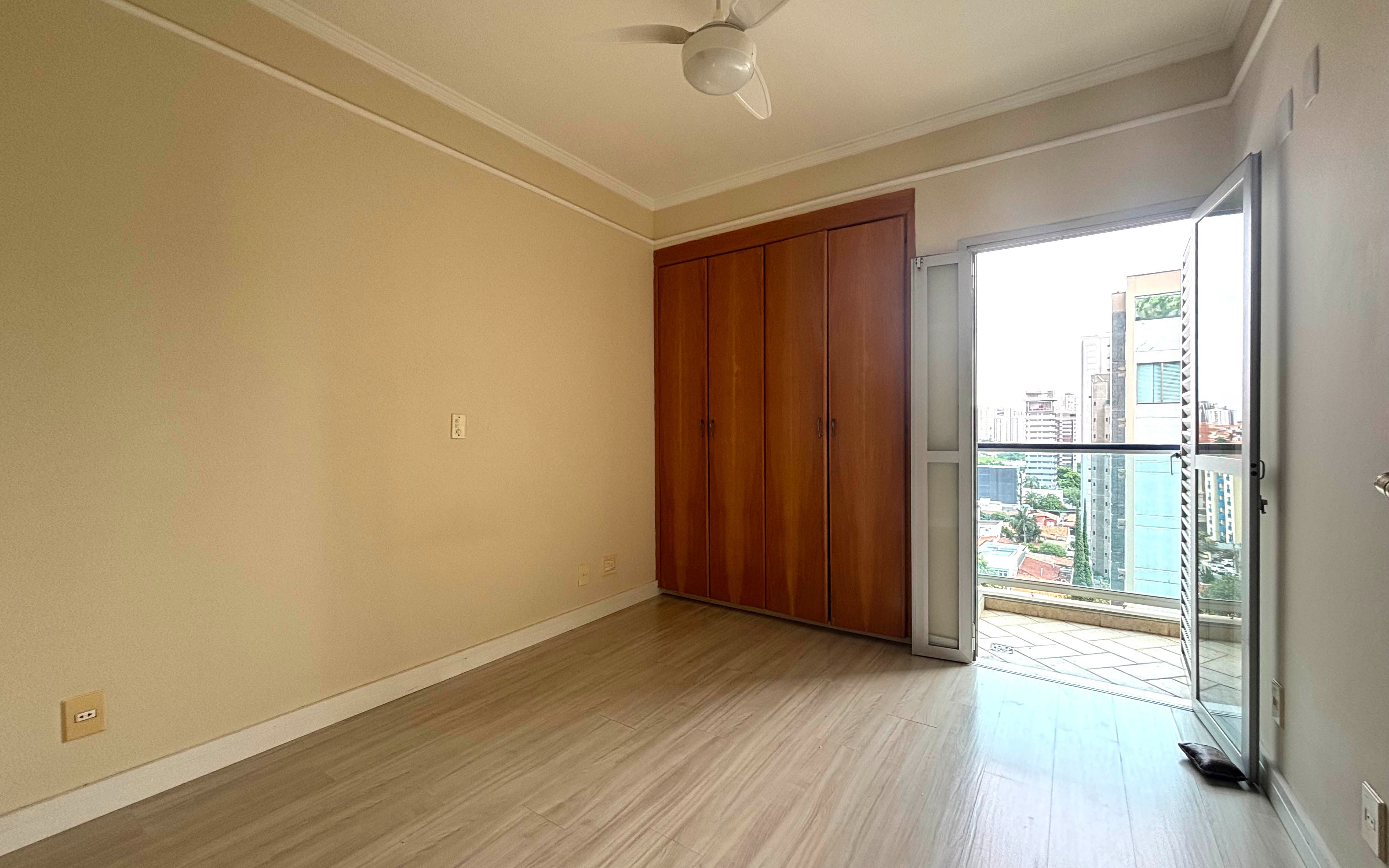 Apartamento para alugar com 3 quartos, 98m² - Foto 19