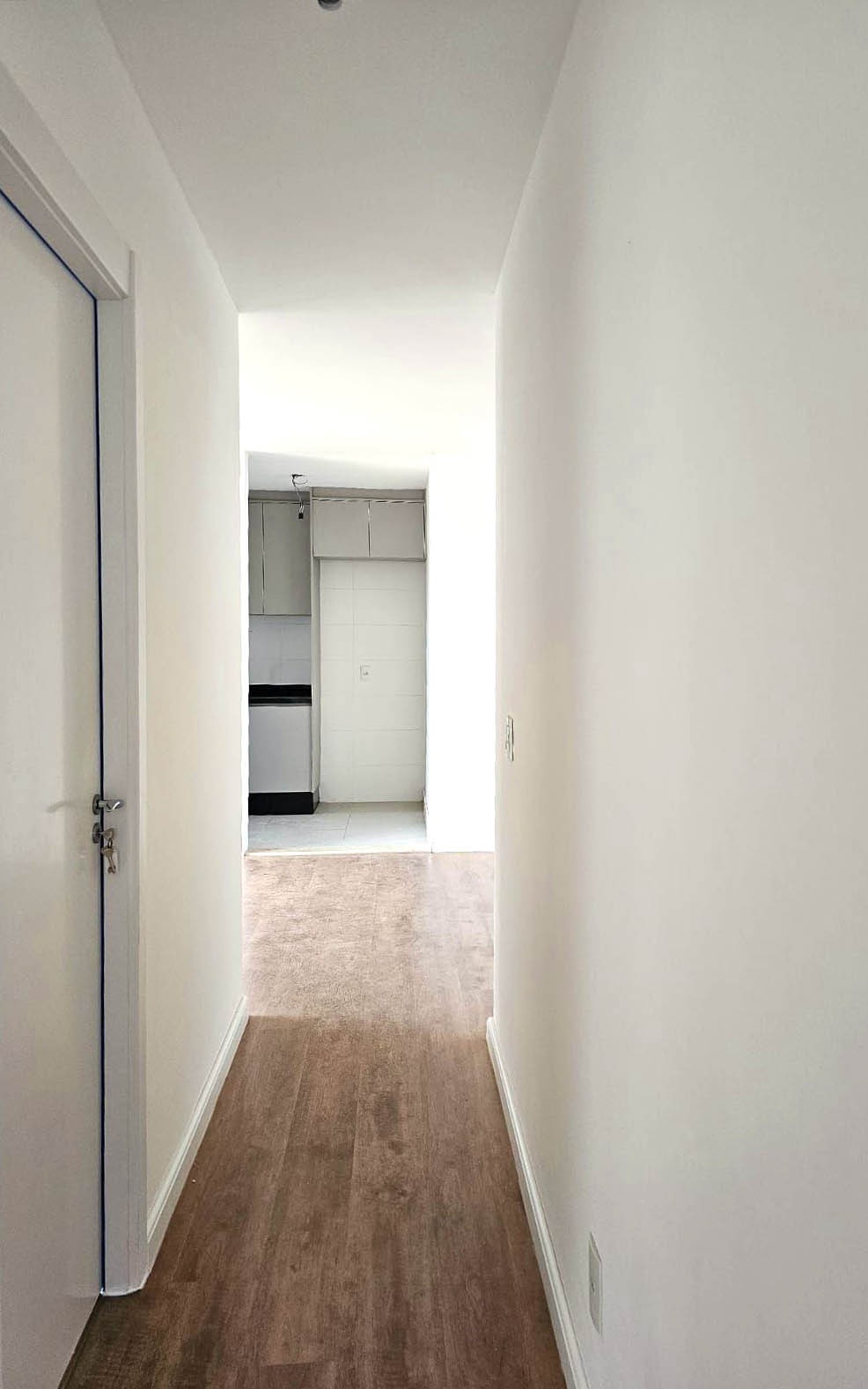 Apartamento para alugar com 3 quartos, 96m² - Foto 9