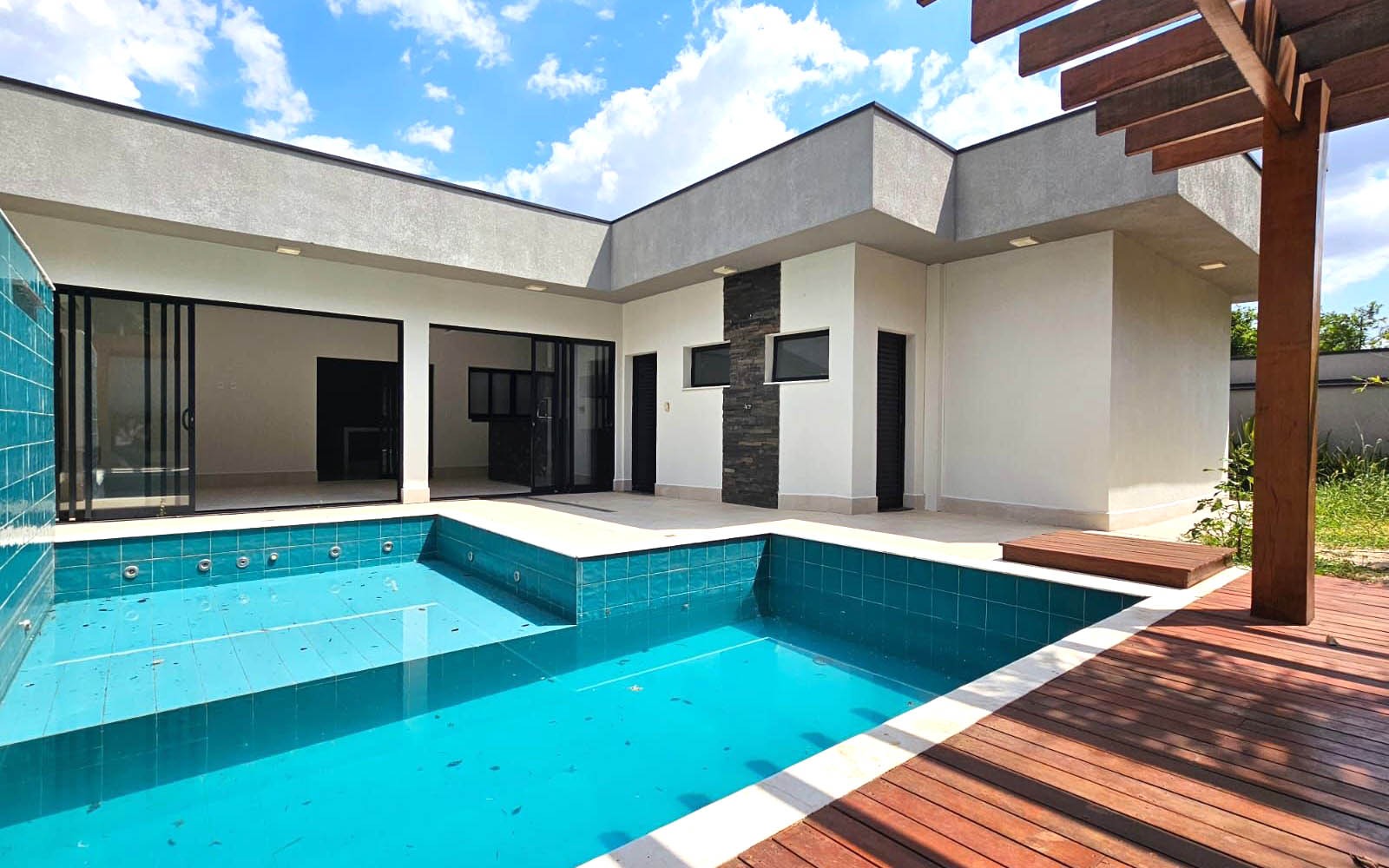 Casa de Condomínio à venda e aluguel com 4 quartos, 700m² - Foto 35