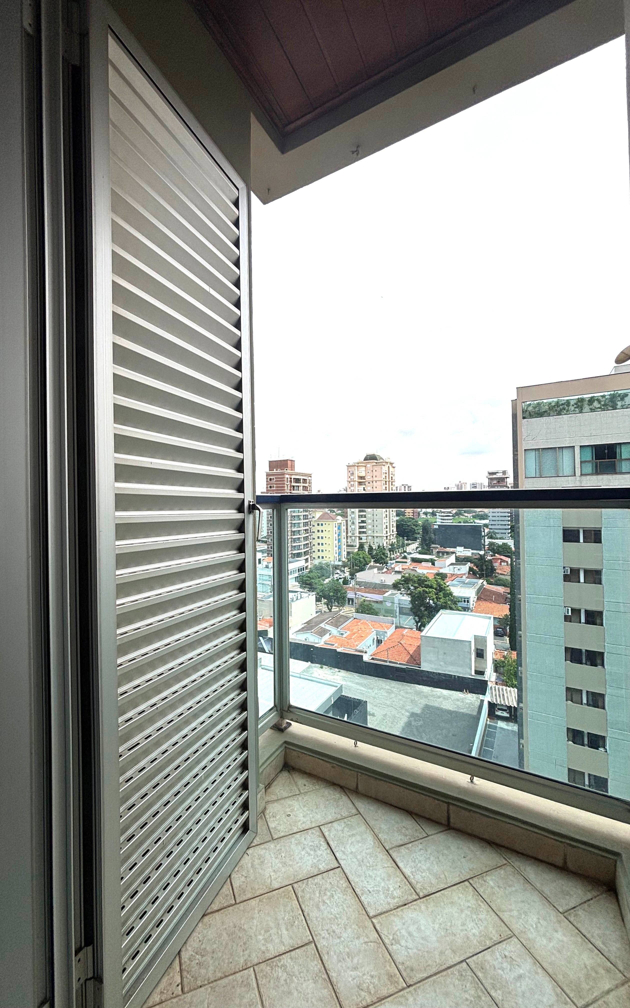 Apartamento para alugar com 3 quartos, 98m² - Foto 17