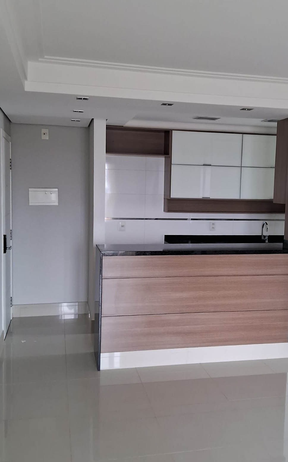 Apartamento para alugar com 2 quartos, 64m² - Foto 2