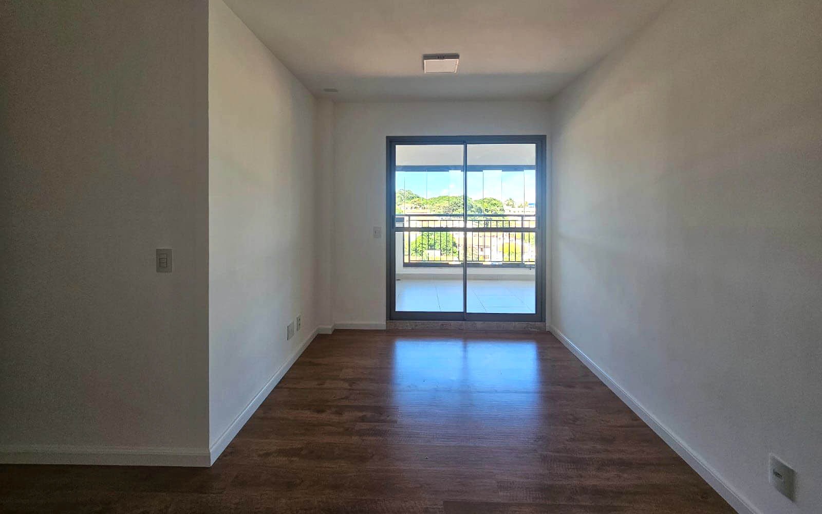 Apartamento para alugar com 2 quartos, 73m² - Foto 2