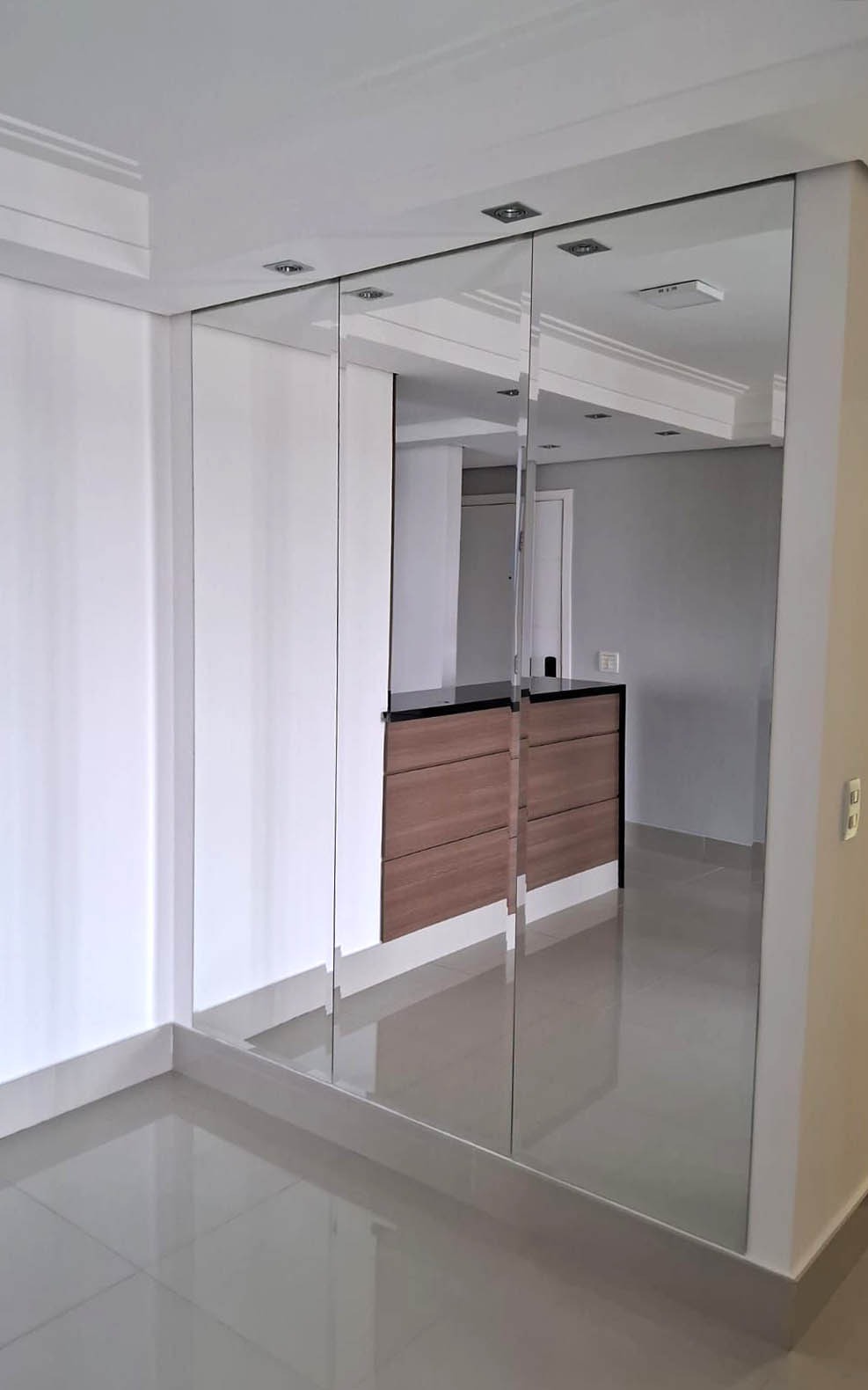 Apartamento para alugar com 2 quartos, 64m² - Foto 11