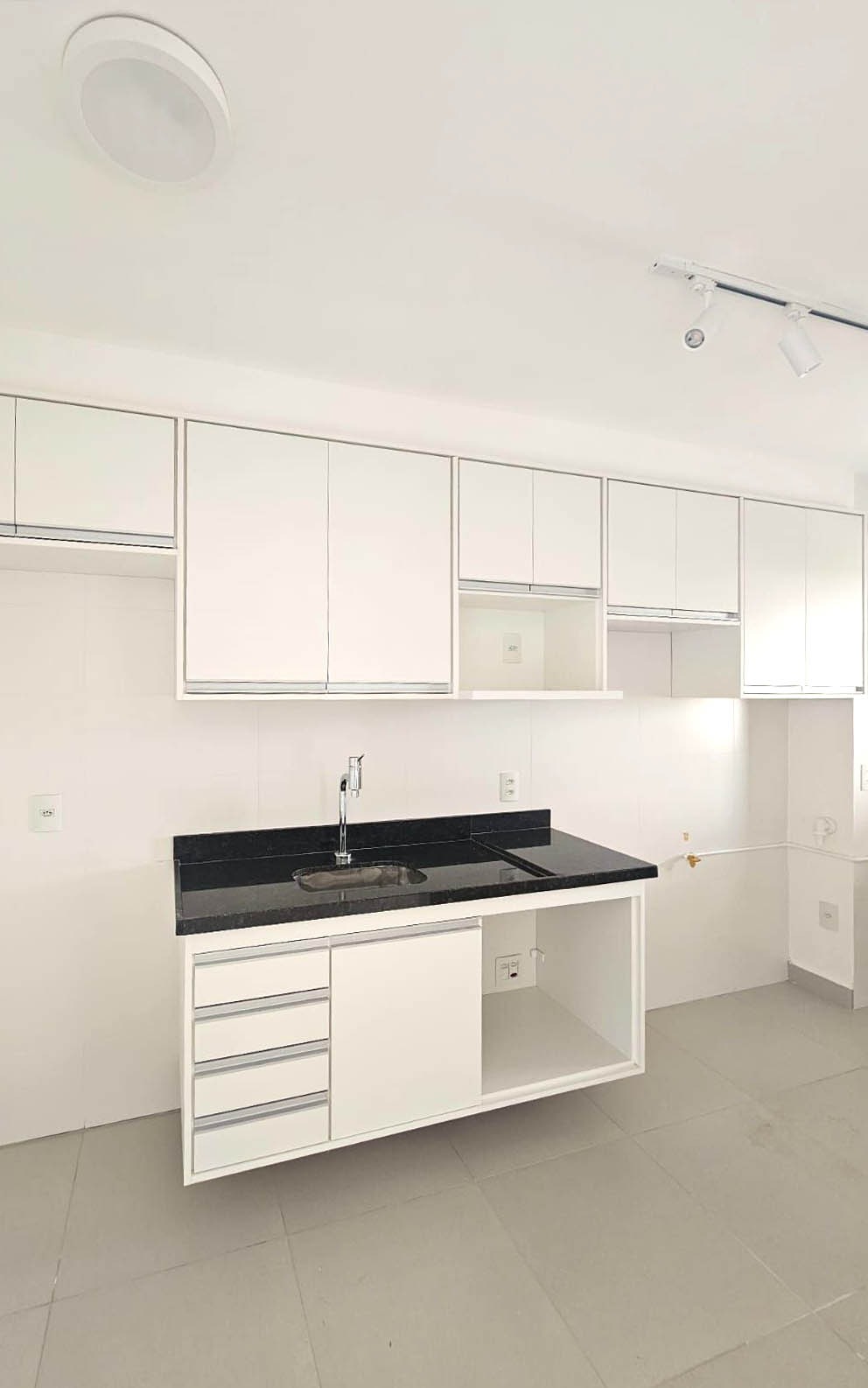 Apartamento para alugar com 2 quartos, 73m² - Foto 8