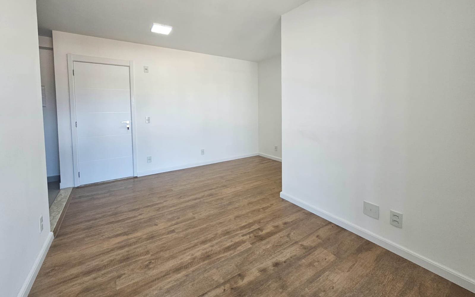 Apartamento para alugar com 2 quartos, 73m² - Foto 11