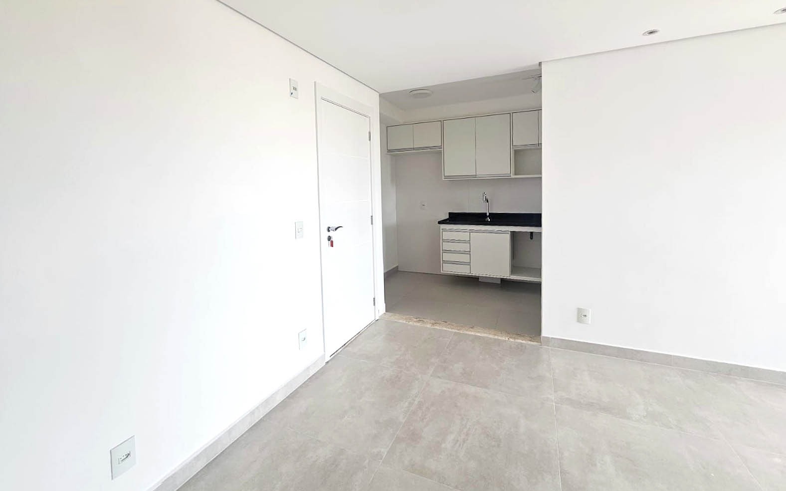 Apartamento para alugar com 2 quartos, 73m² - Foto 6