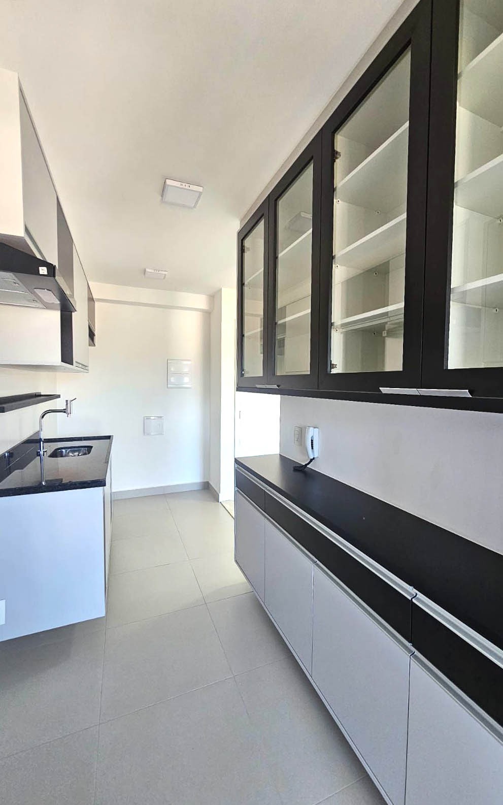 Apartamento para alugar com 2 quartos, 73m² - Foto 8