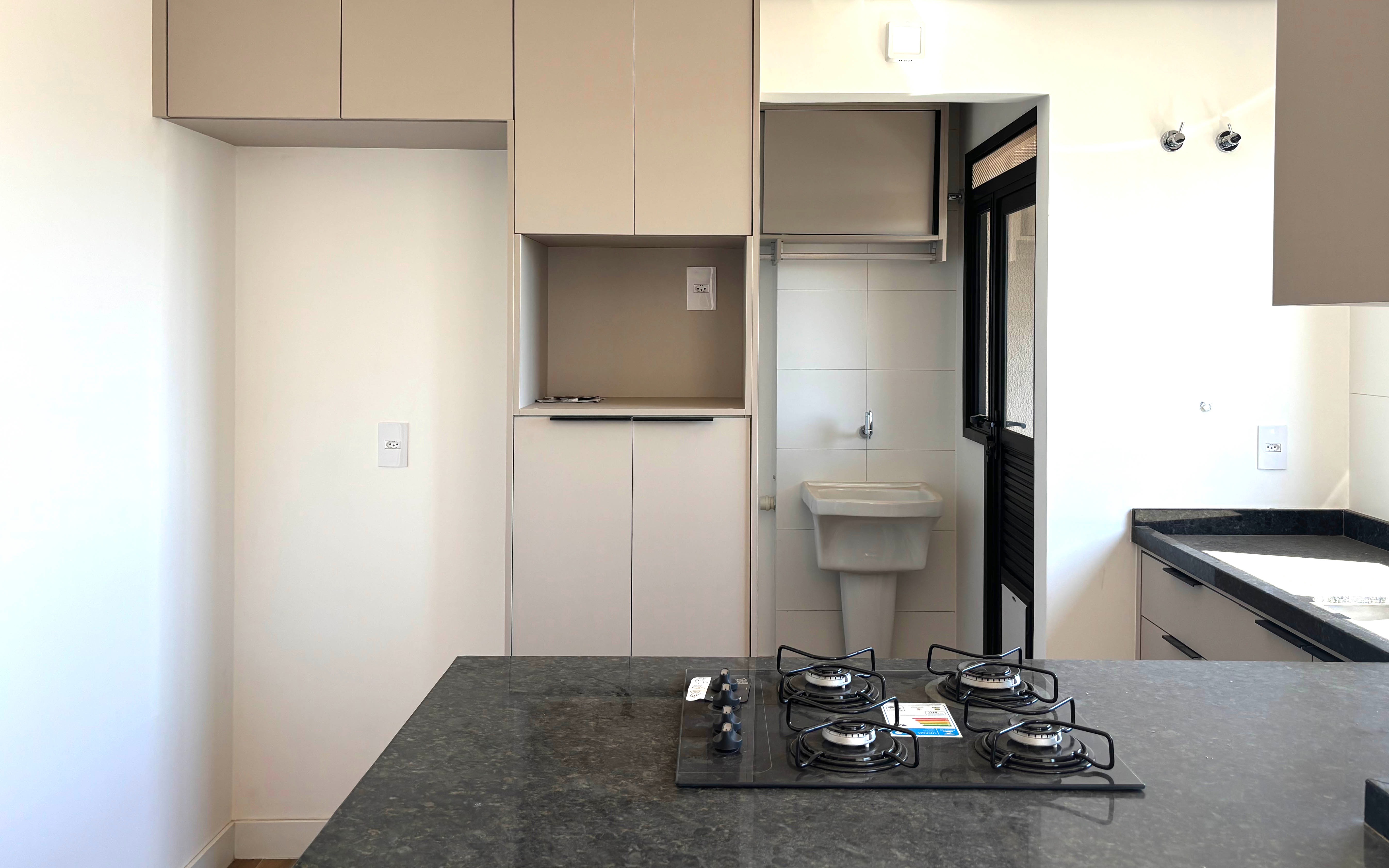 Apartamento à venda e aluguel com 2 quartos, 78m² - Foto 12