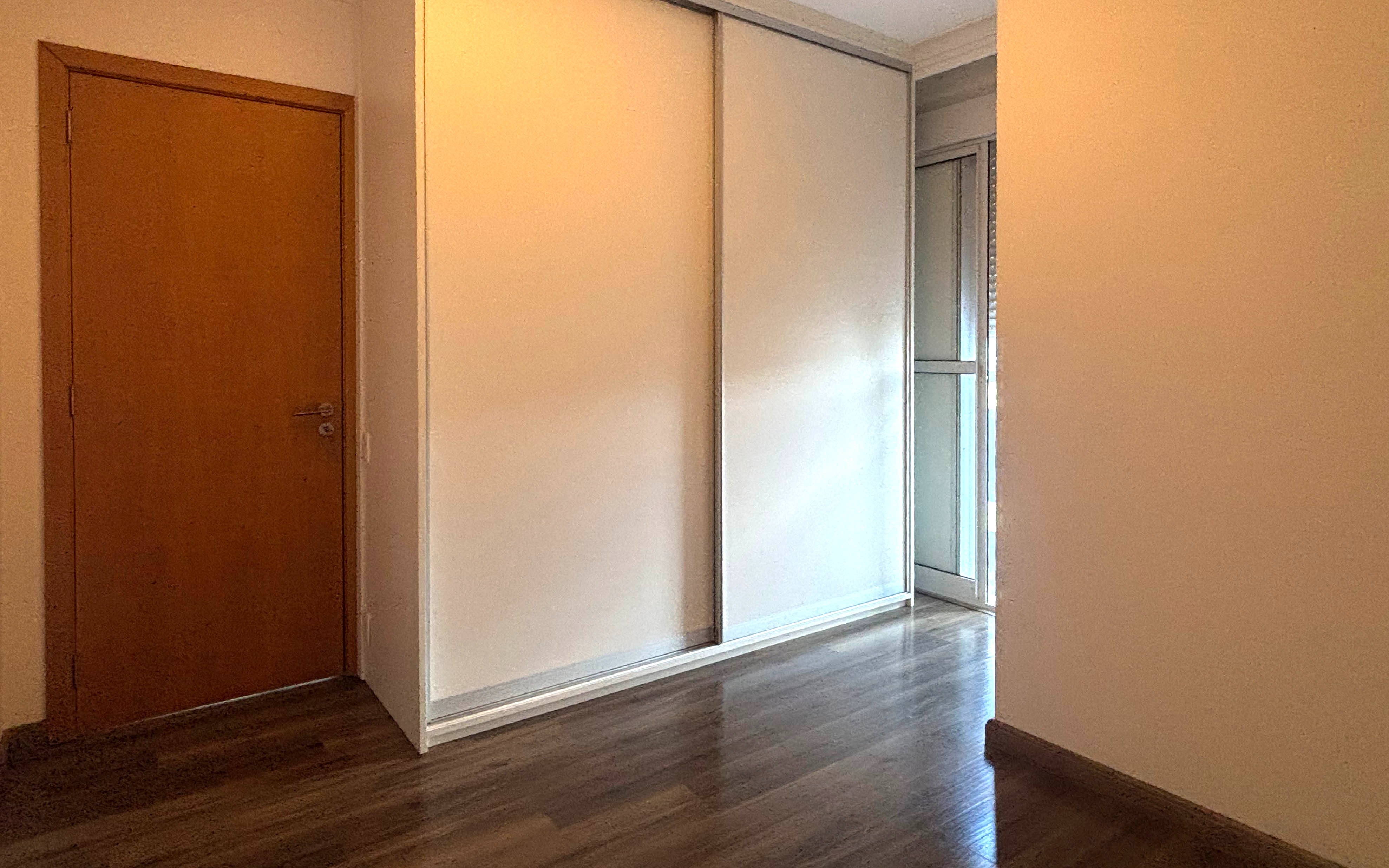 Apartamento para alugar com 1 quarto, 51m² - Foto 14