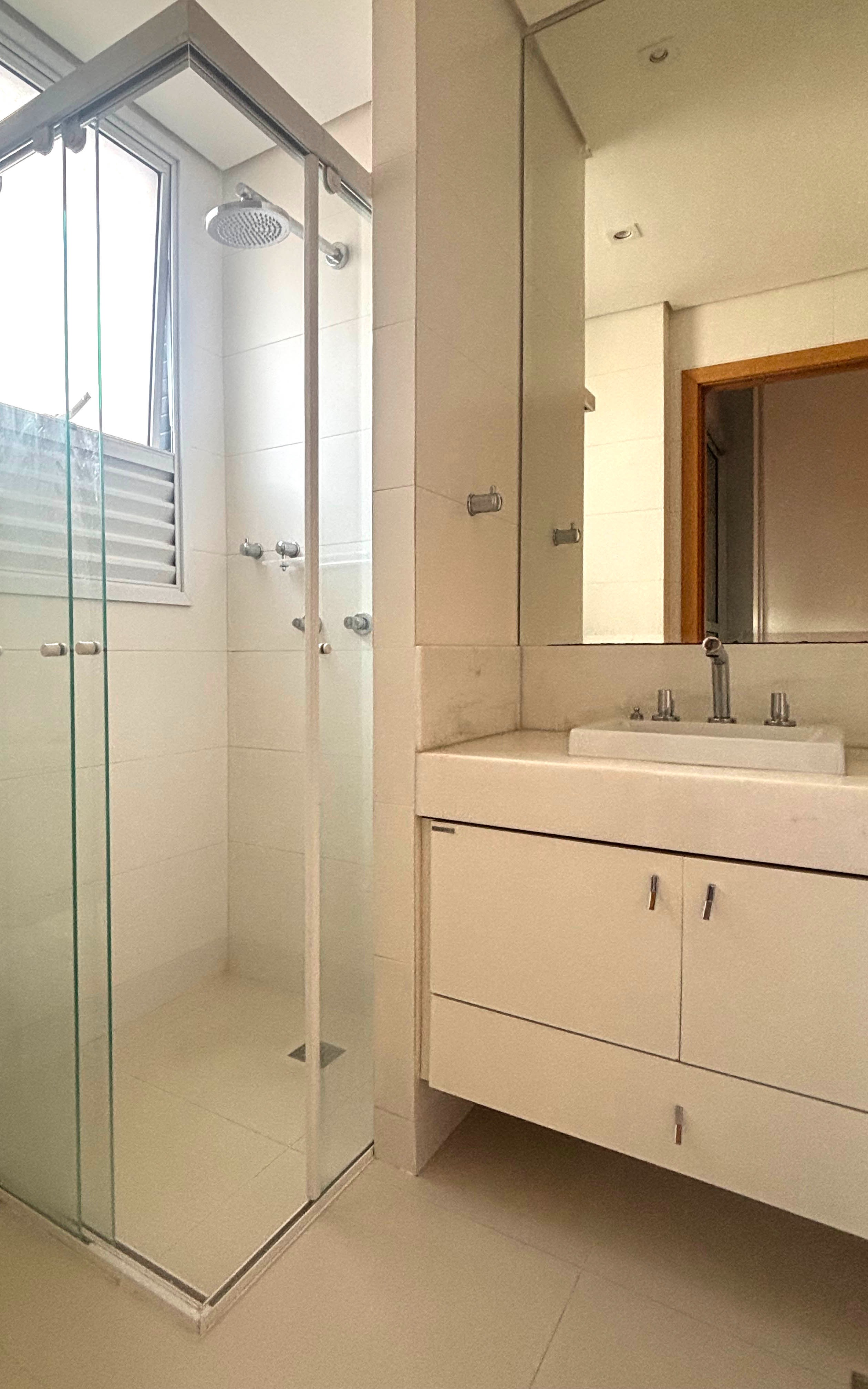 Apartamento para alugar com 1 quarto, 51m² - Foto 16