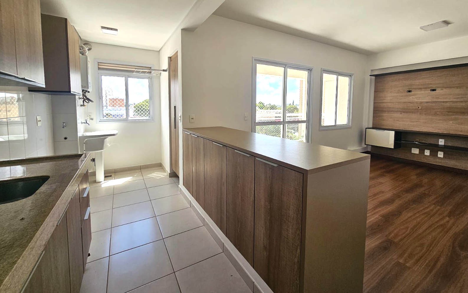 Apartamento para alugar com 2 quartos, 67m² - Foto 9