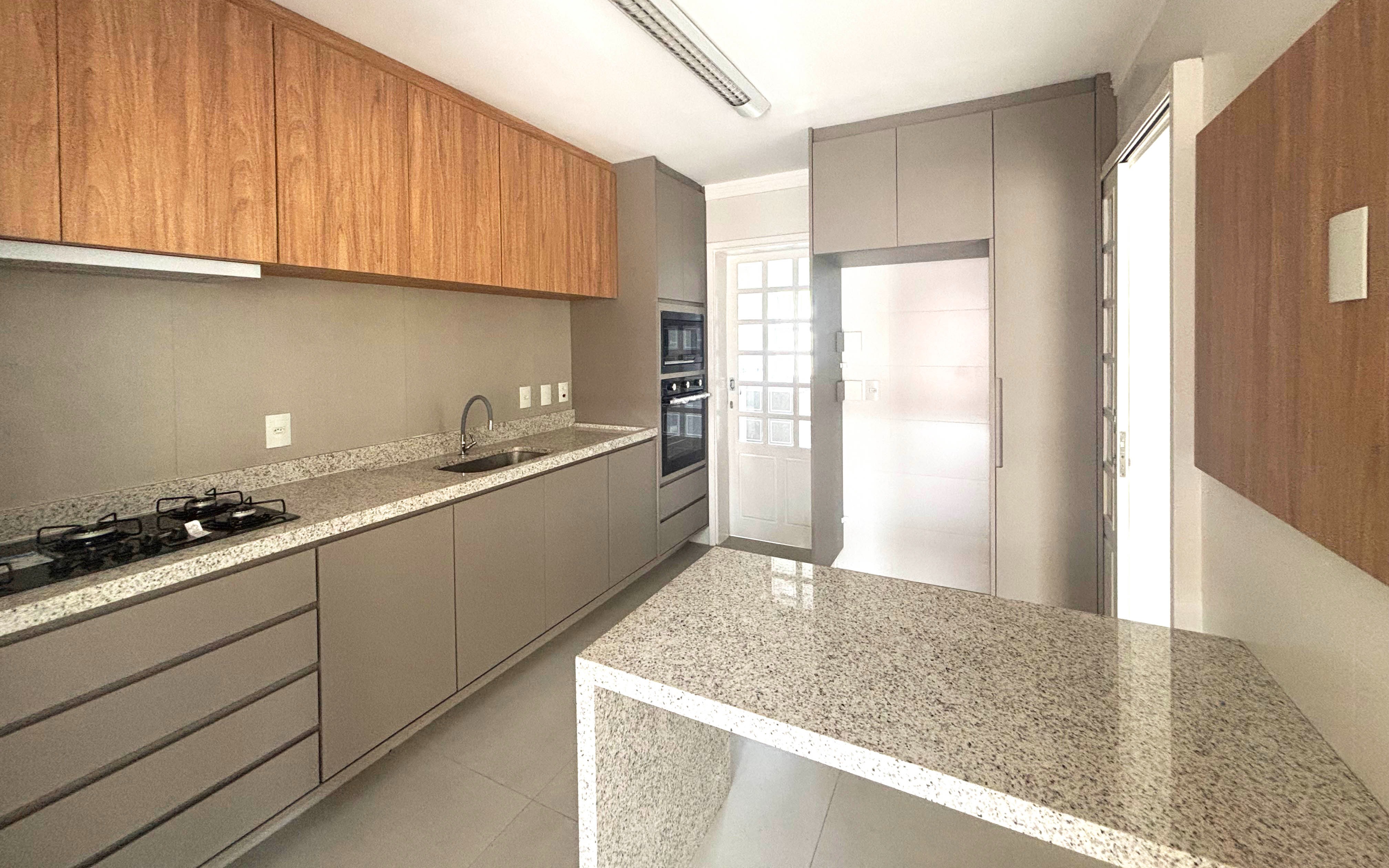 Casa de Condomínio à venda e aluguel com 4 quartos, 190m² - Foto 10