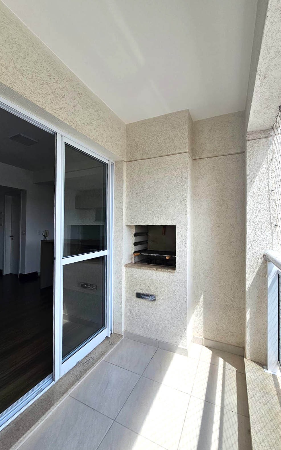 Apartamento para alugar com 2 quartos, 67m² - Foto 7