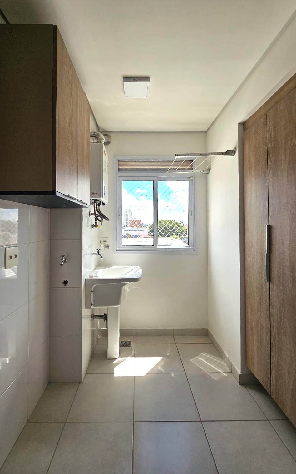 Apartamento para alugar com 2 quartos, 67m² - Foto 13