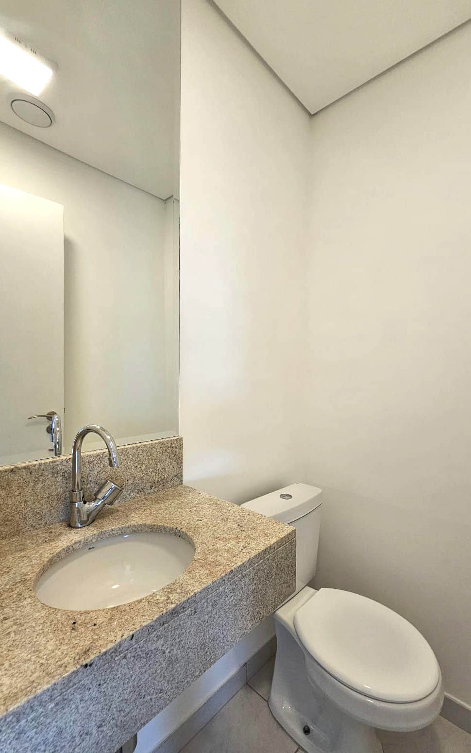 Apartamento para alugar com 2 quartos, 67m² - Foto 3