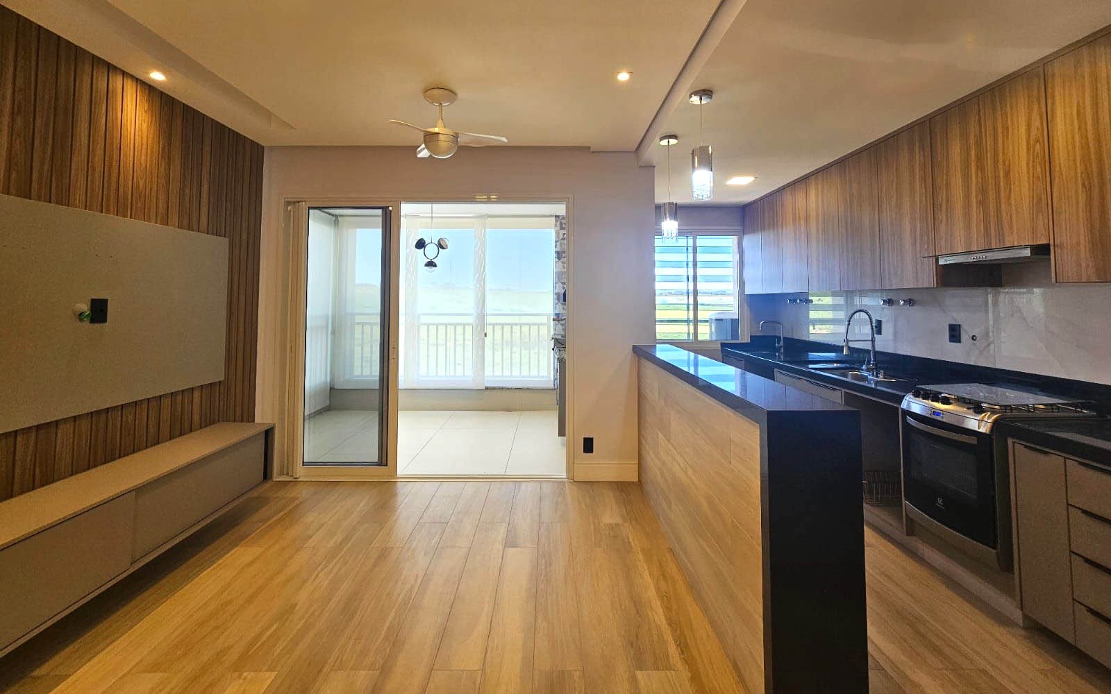 Apartamento para alugar com 3 quartos, 92m² - Foto 5