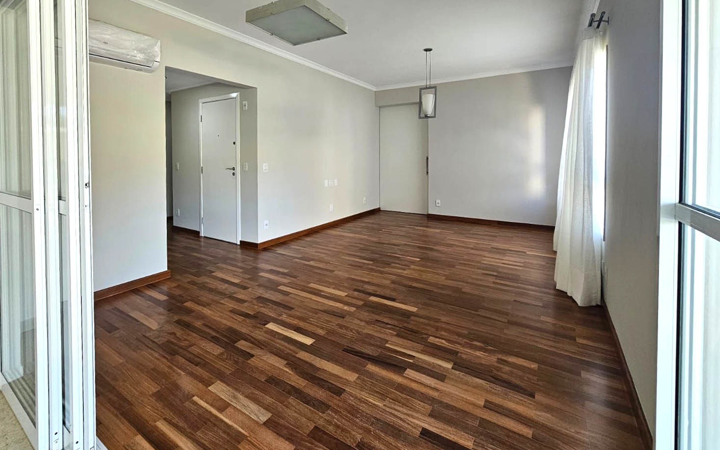 Apartamento à venda e aluguel com 3 quartos, 148m² - Foto 2