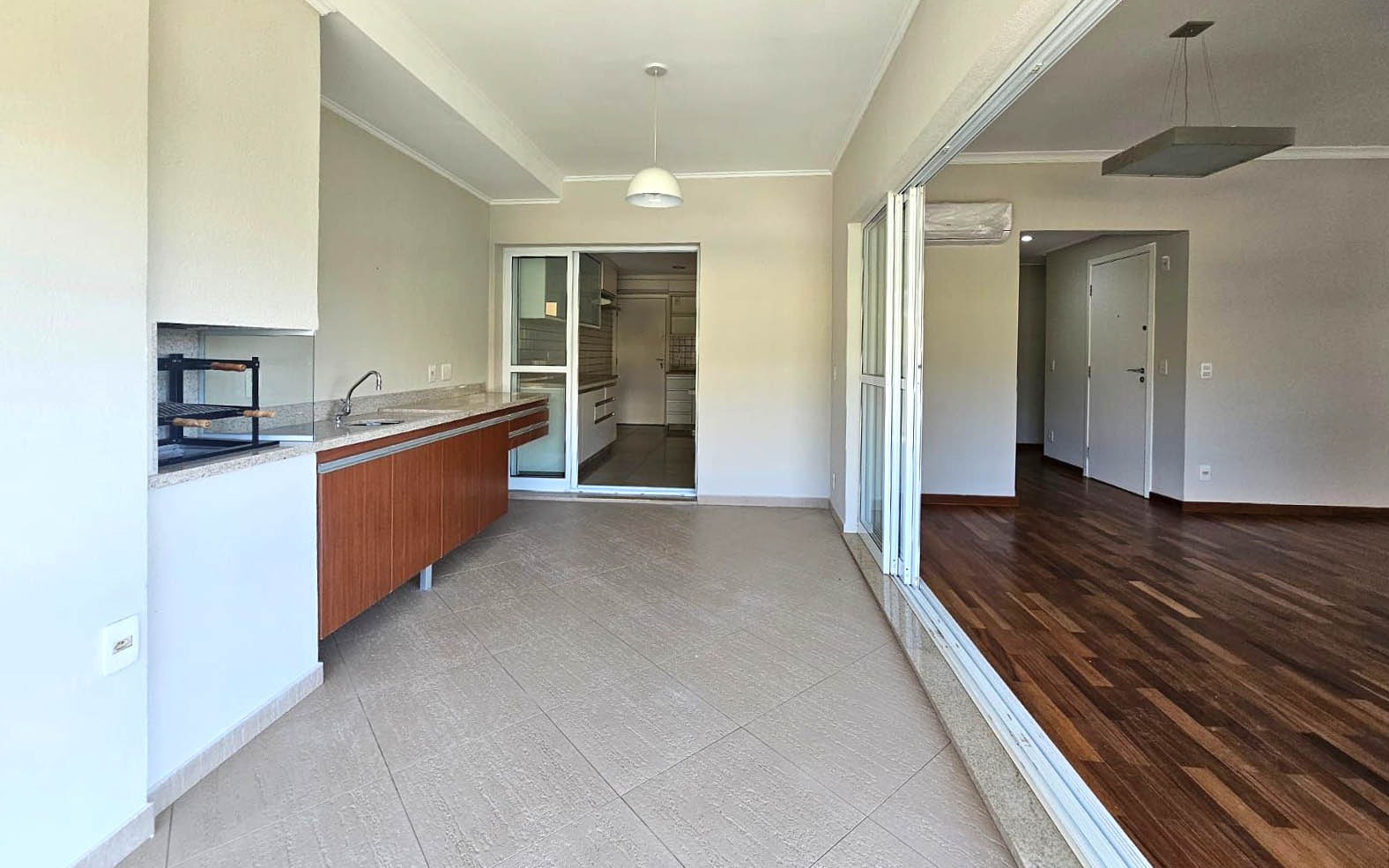 Apartamento à venda e aluguel com 3 quartos, 148m² - Foto 1