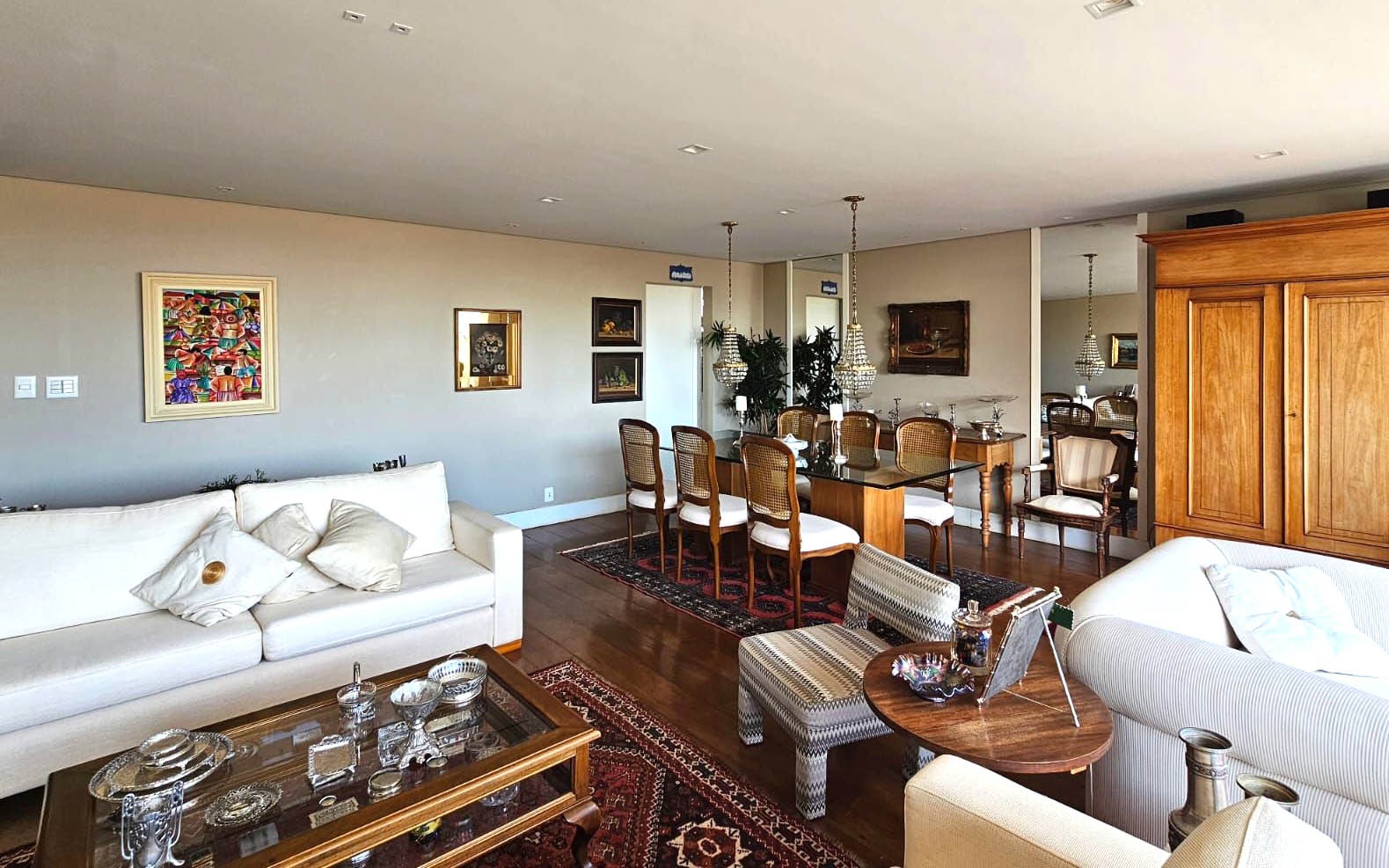 Apartamento, 3 quartos, 240 m² - Foto 1