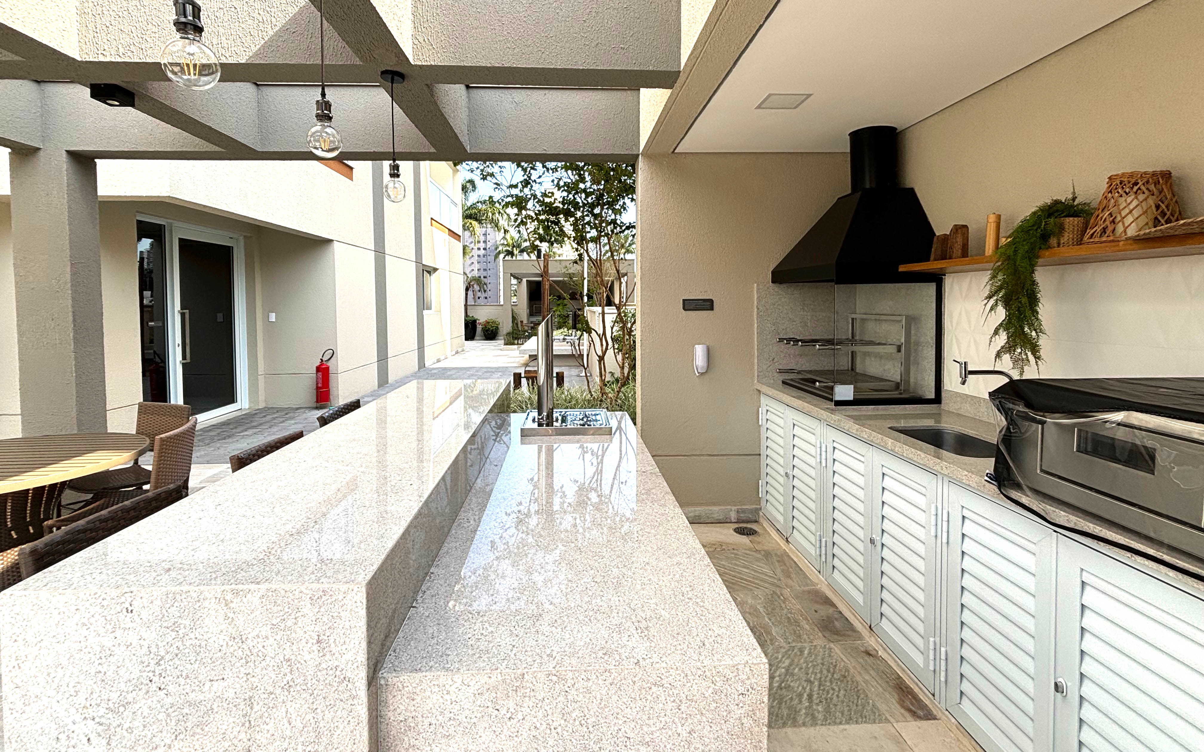 Apartamento à venda e aluguel com 1 quarto, 41m² - Foto 9