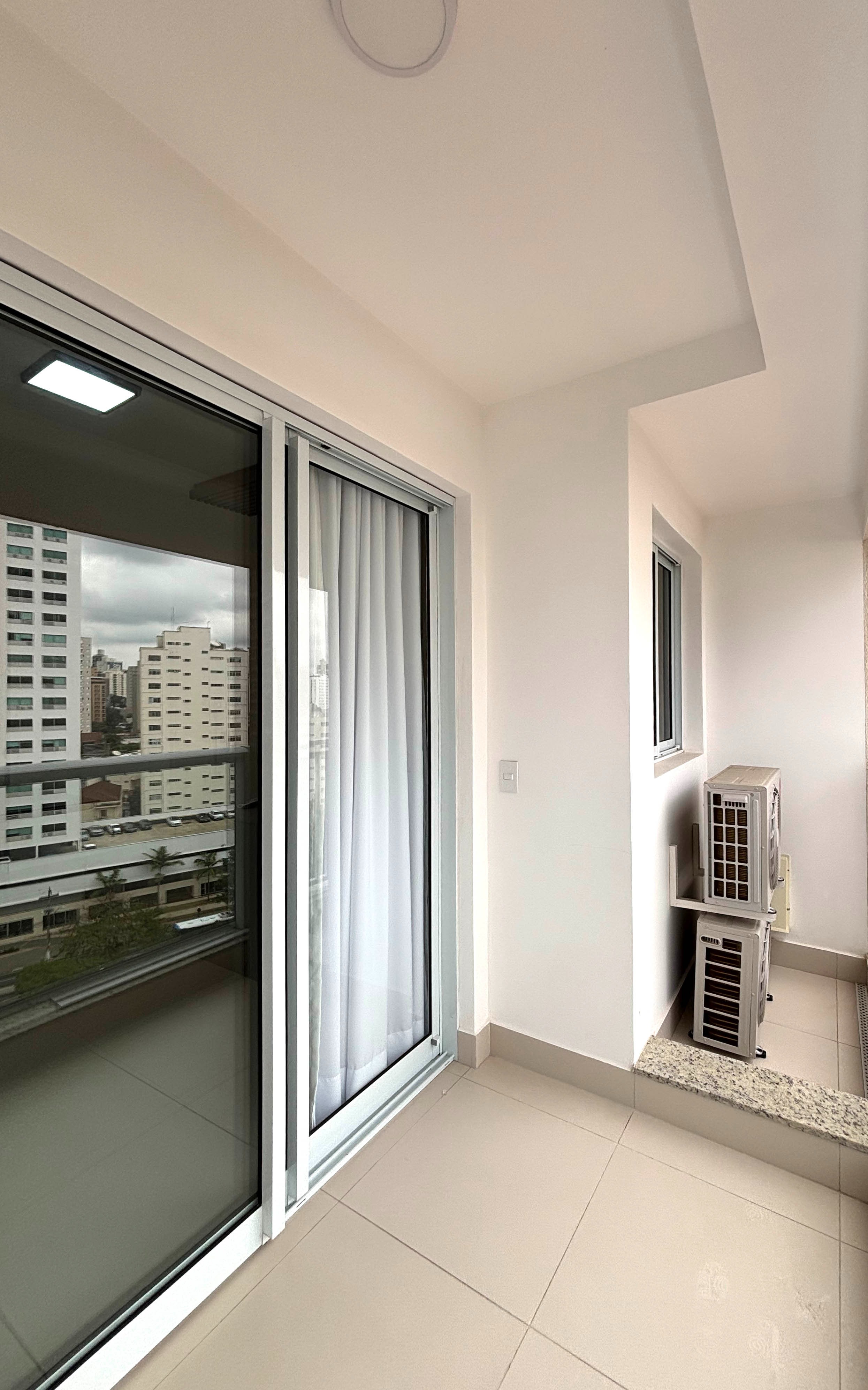 Apartamento à venda e aluguel com 1 quarto, 41m² - Foto 13