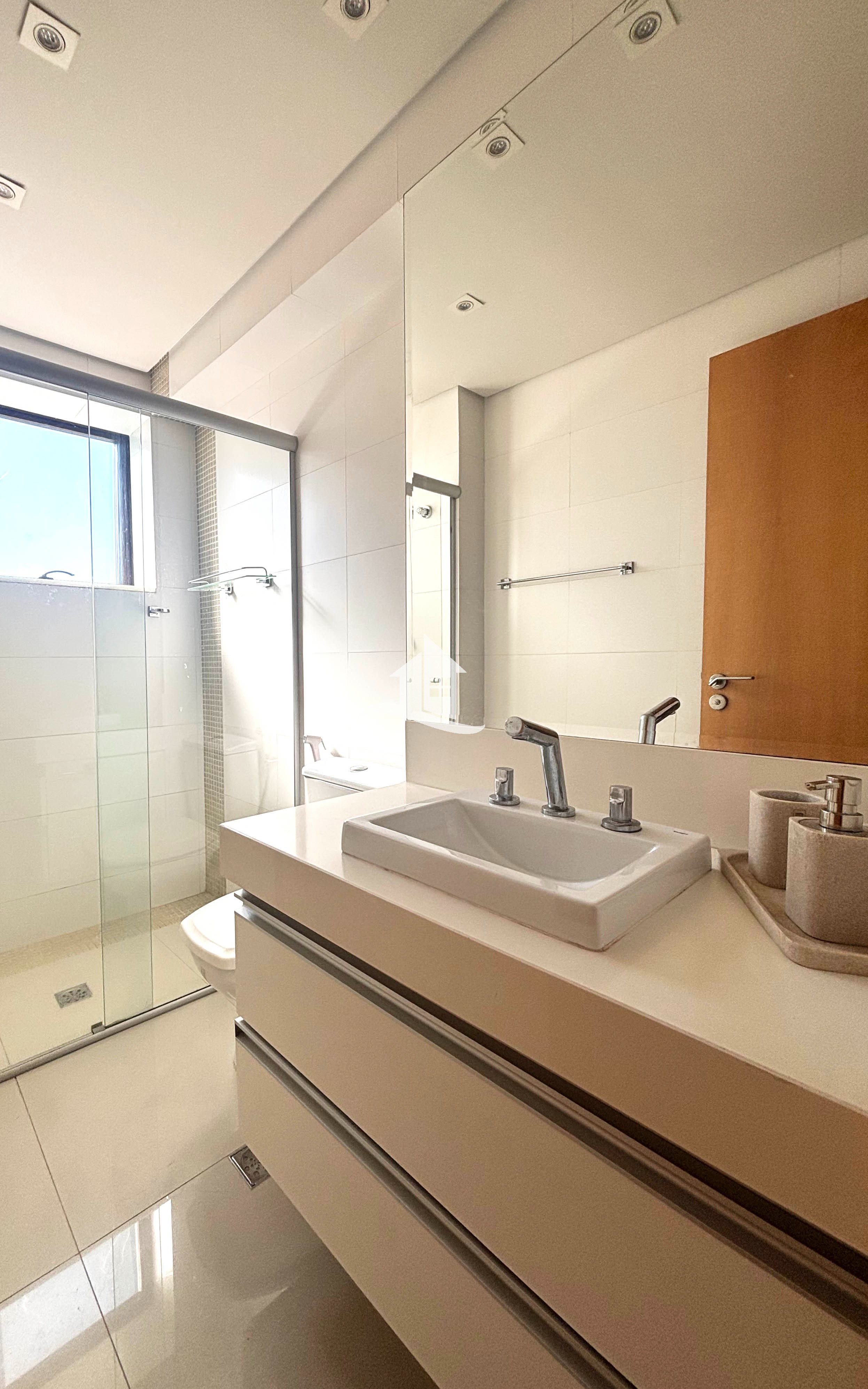 Apartamento à venda e aluguel com 1 quarto, 57m² - Foto 11