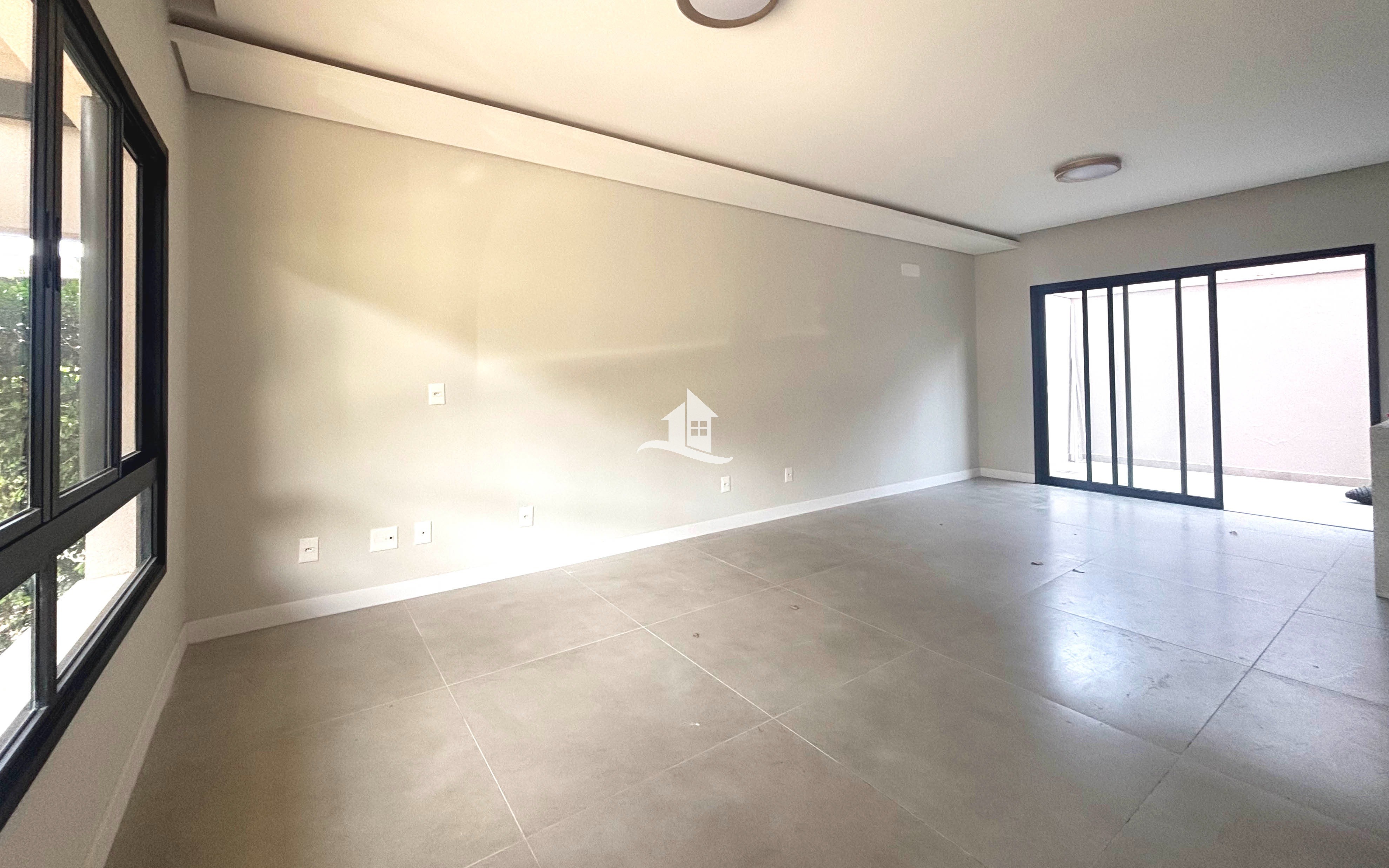 Casa de Condomínio para alugar com 3 quartos, 130m² - Foto 1