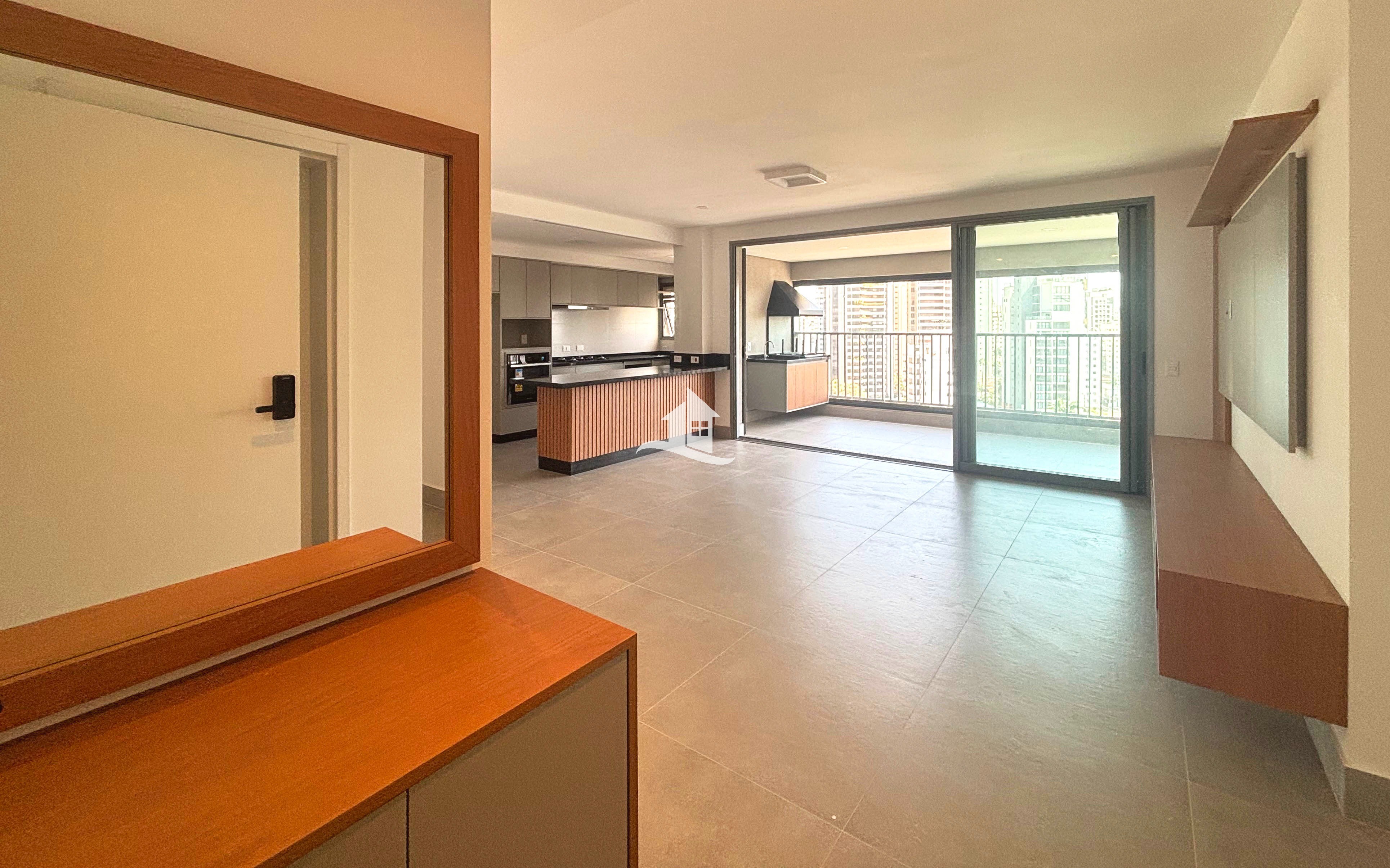 Apartamento para alugar com 3 quartos, 139m² - Foto 1