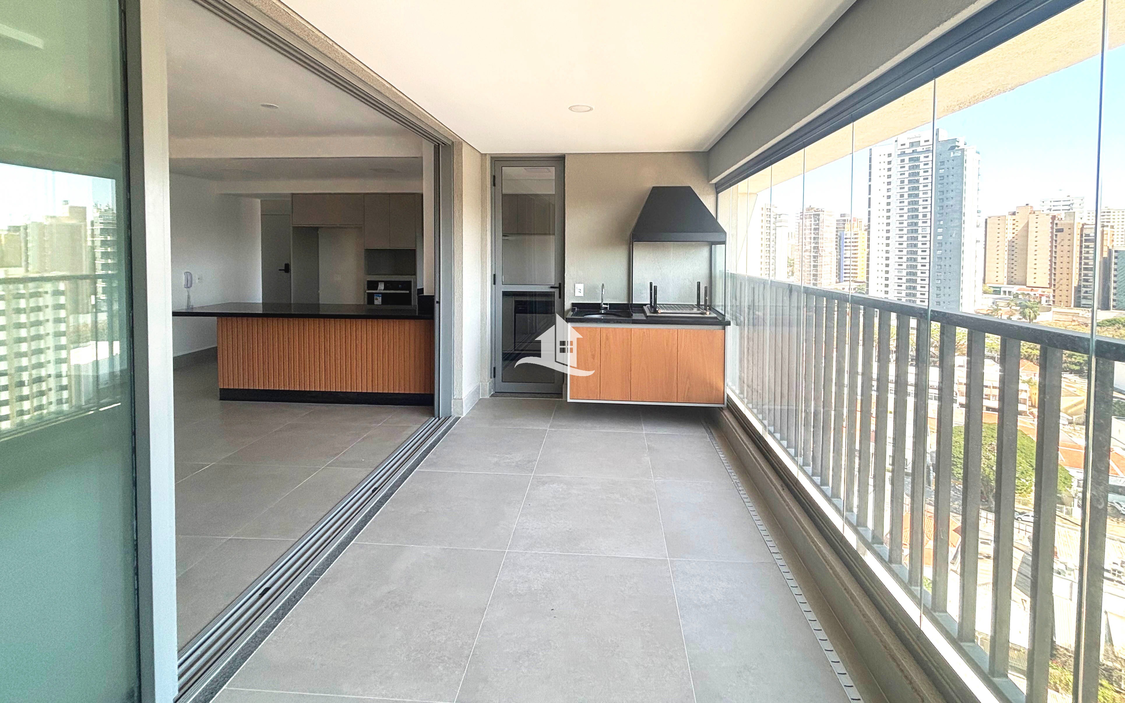 Apartamento para alugar com 3 quartos, 139m² - Foto 17