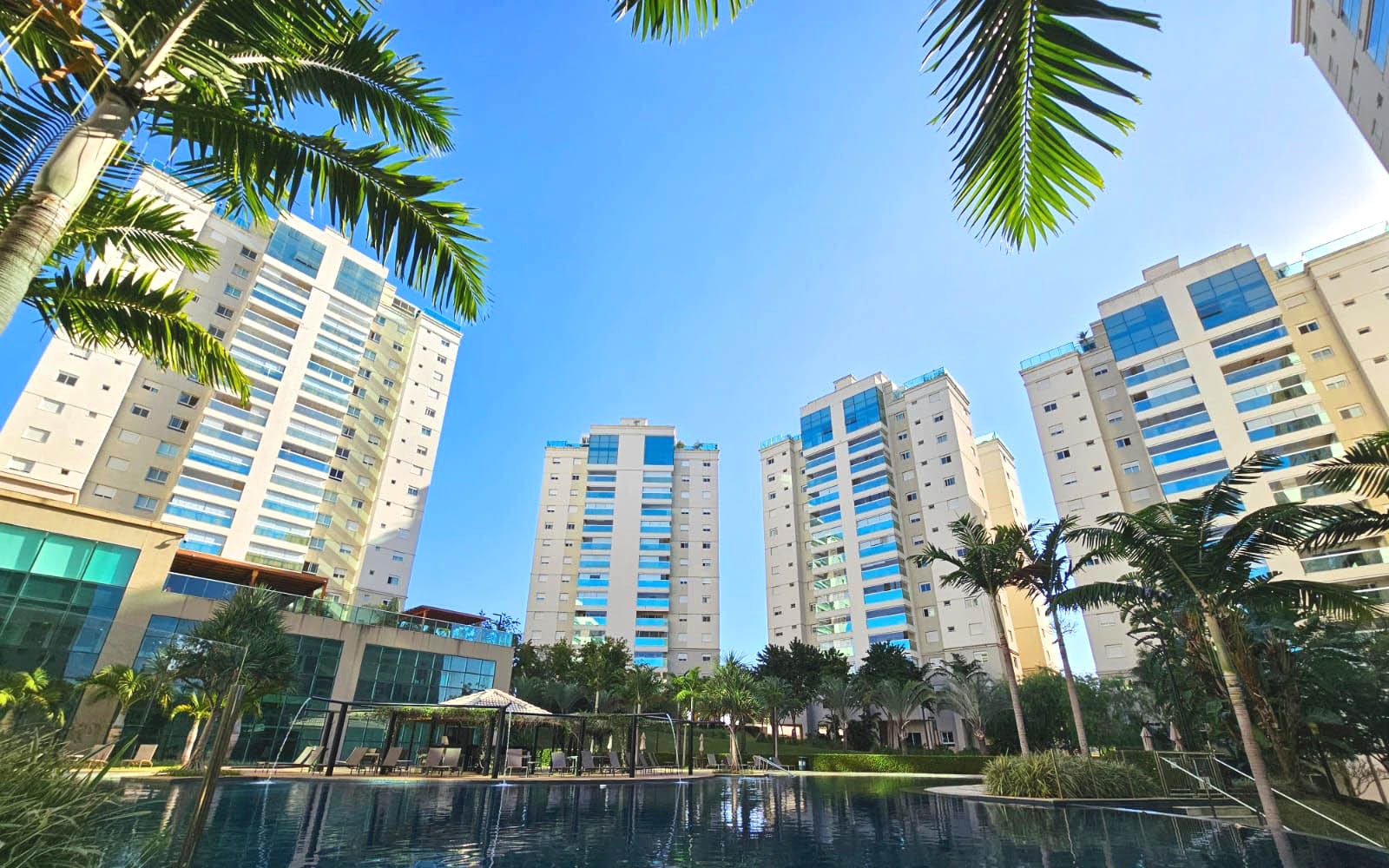 Apartamento, 3 quartos, 131 m² - Foto 1