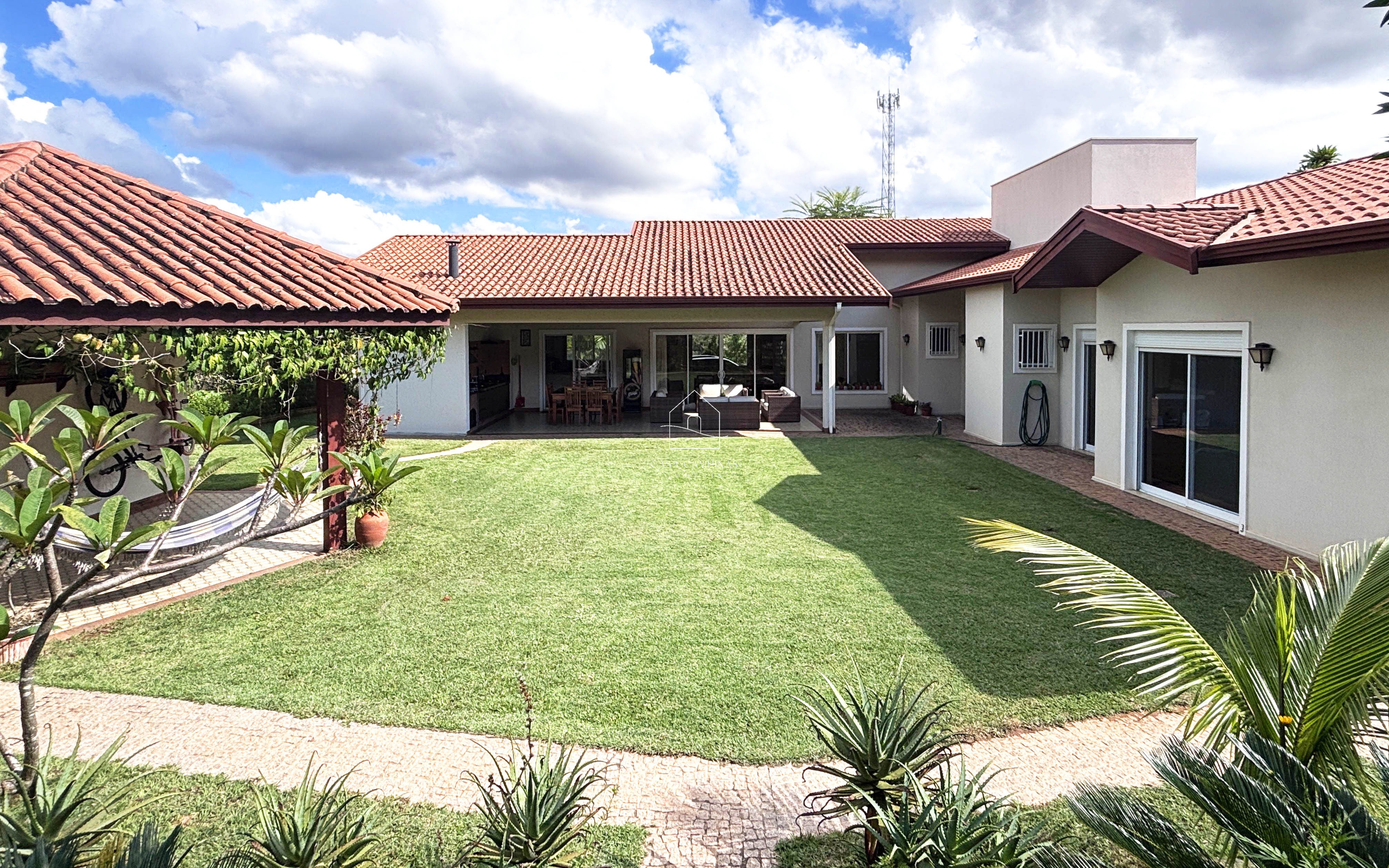 Casa de Condomínio, 4 quartos - Foto 1